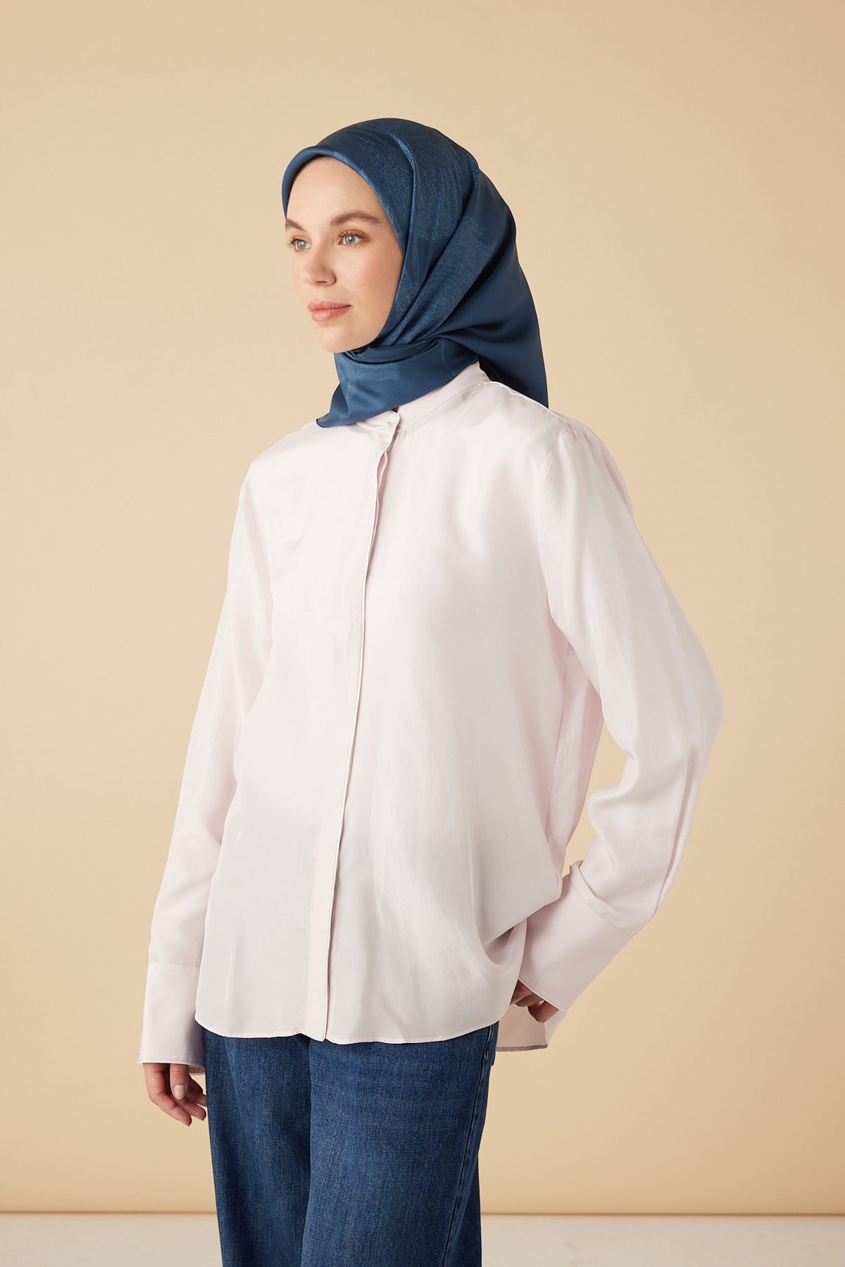 FERYA MULBERRY İPEK EŞARP 90*90 CM - INDIGO