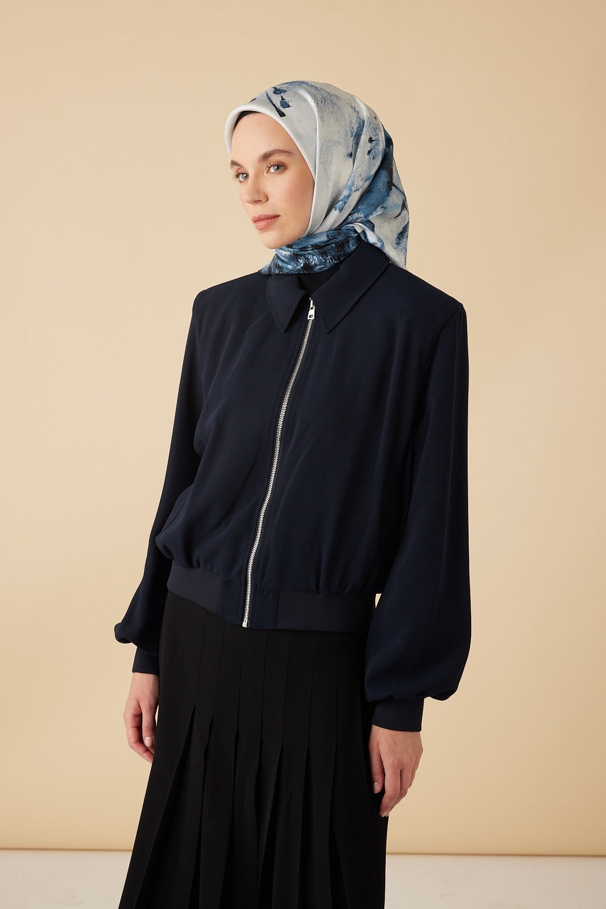 GELİNCİK TİVİL İPEK EŞARP 90*90 CM - LACİVERT