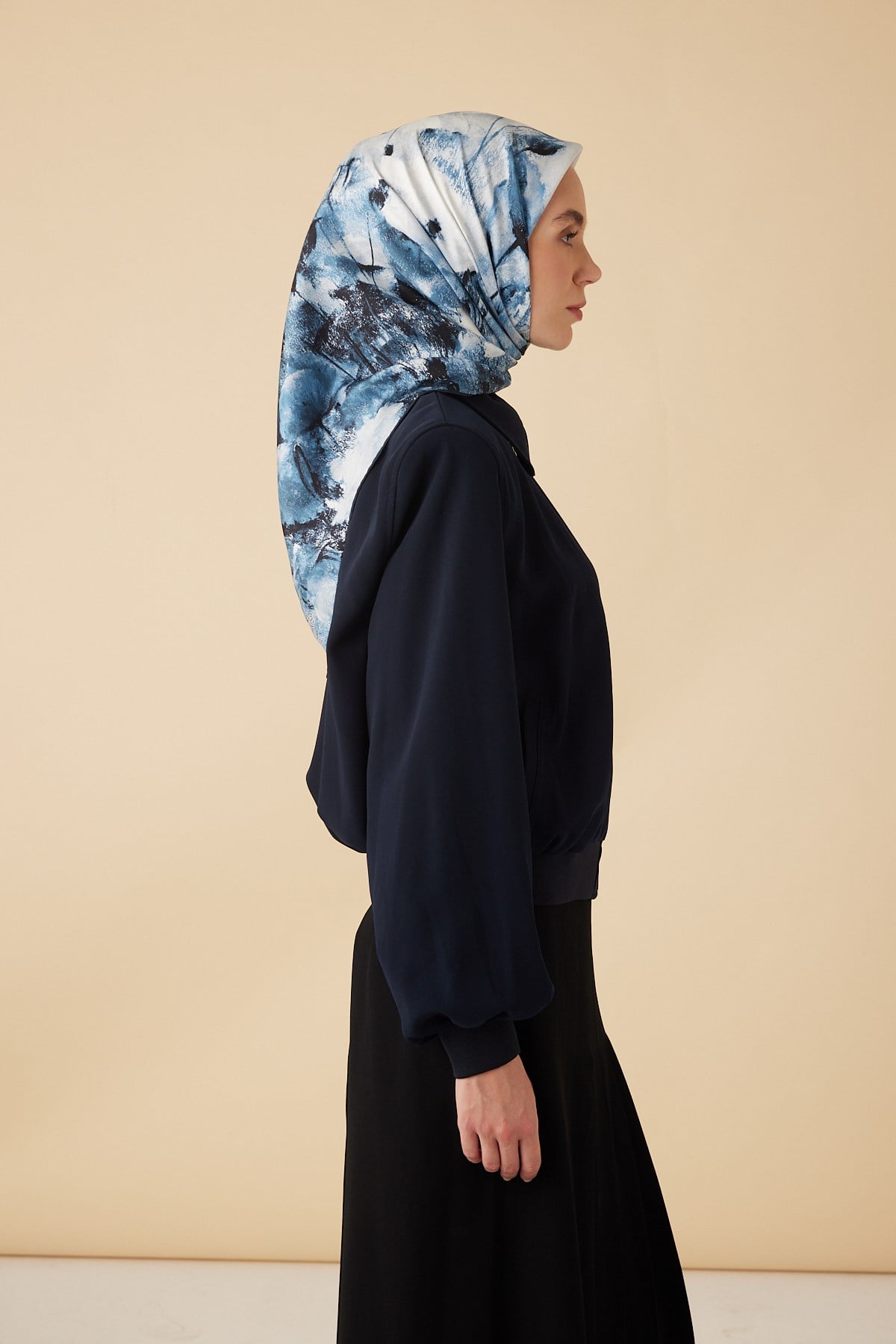 GELİNCİK TİVİL İPEK EŞARP 90*90 CM - LACİVERT