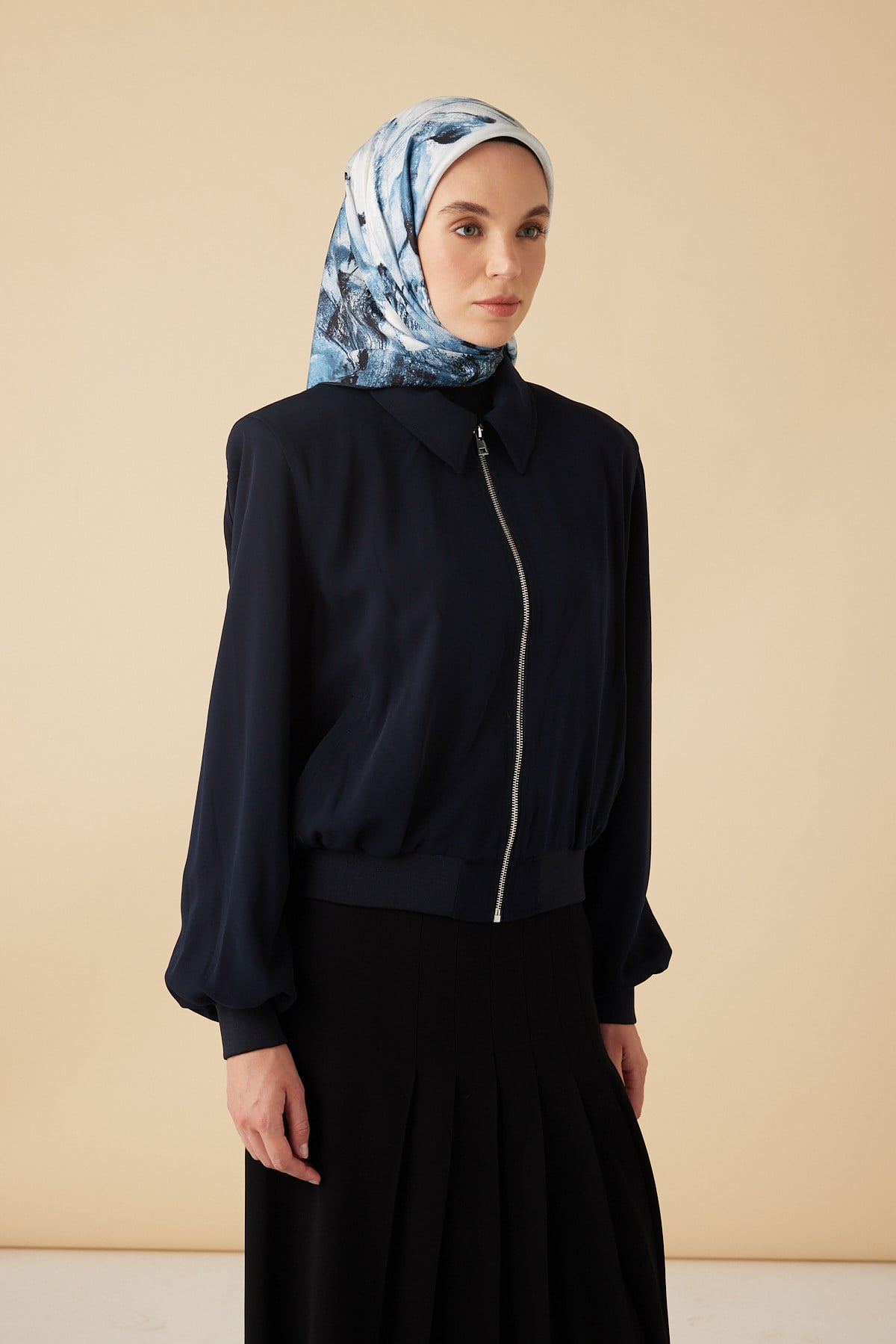 GELİNCİK TİVİL İPEK EŞARP 90*90 CM - LACİVERT