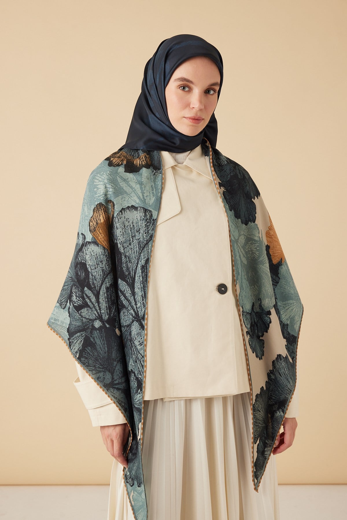 GİNKO YÜN ÜÇGEN ŞAL 140*140/2 CM - BUZ MAVİ