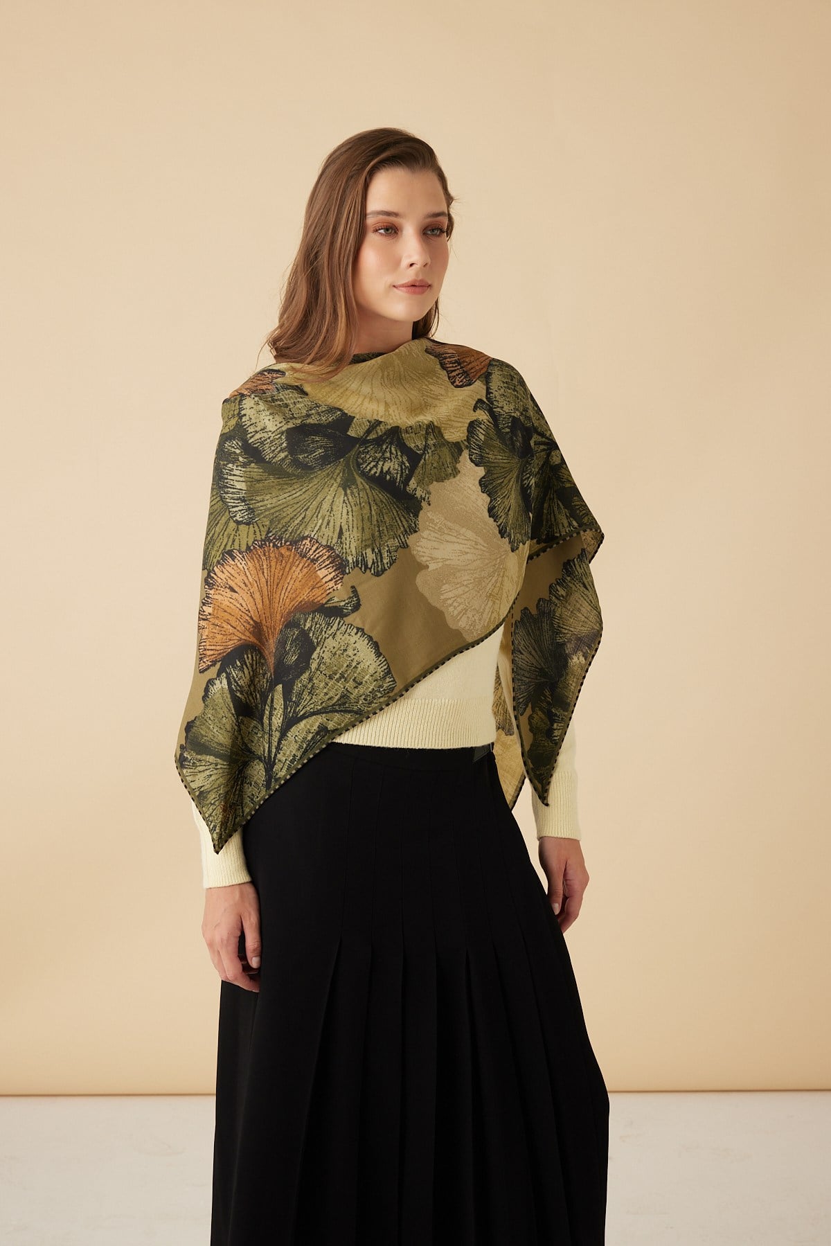 GİNKO YÜN ÜÇGEN ŞAL 140*140/2 CM - HAKİ
