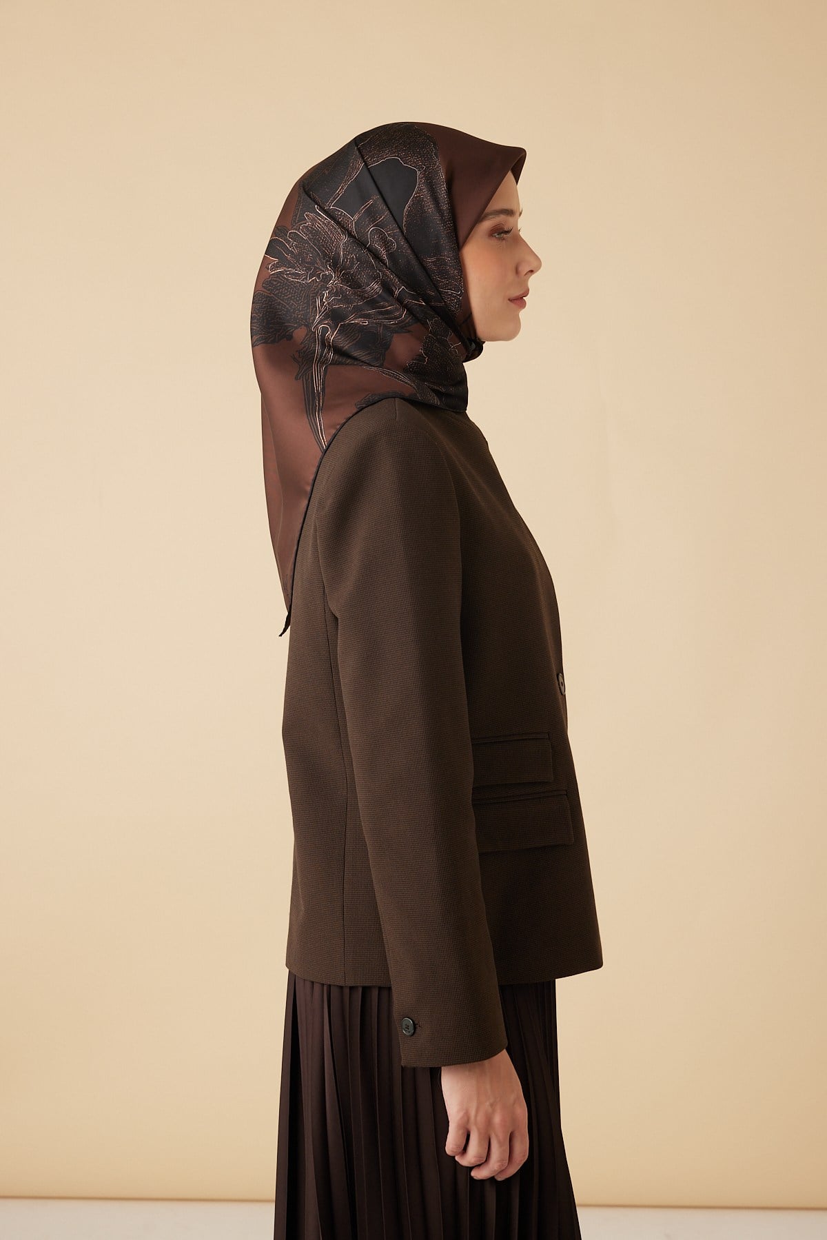 HALE TİVİL İPEK EŞARP 90*90 CM - SİYAH TABA