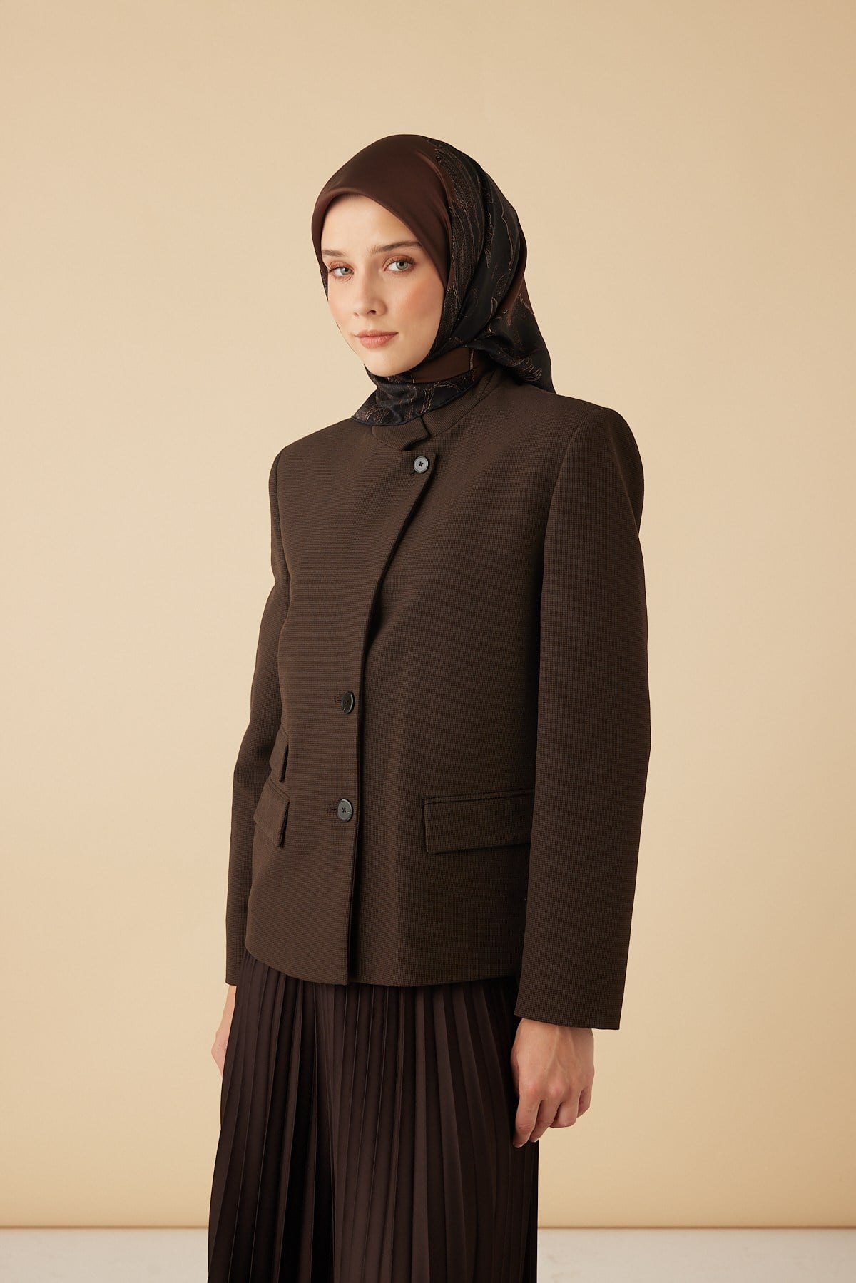 HALE TİVİL İPEK EŞARP 90*90 CM - SİYAH TABA