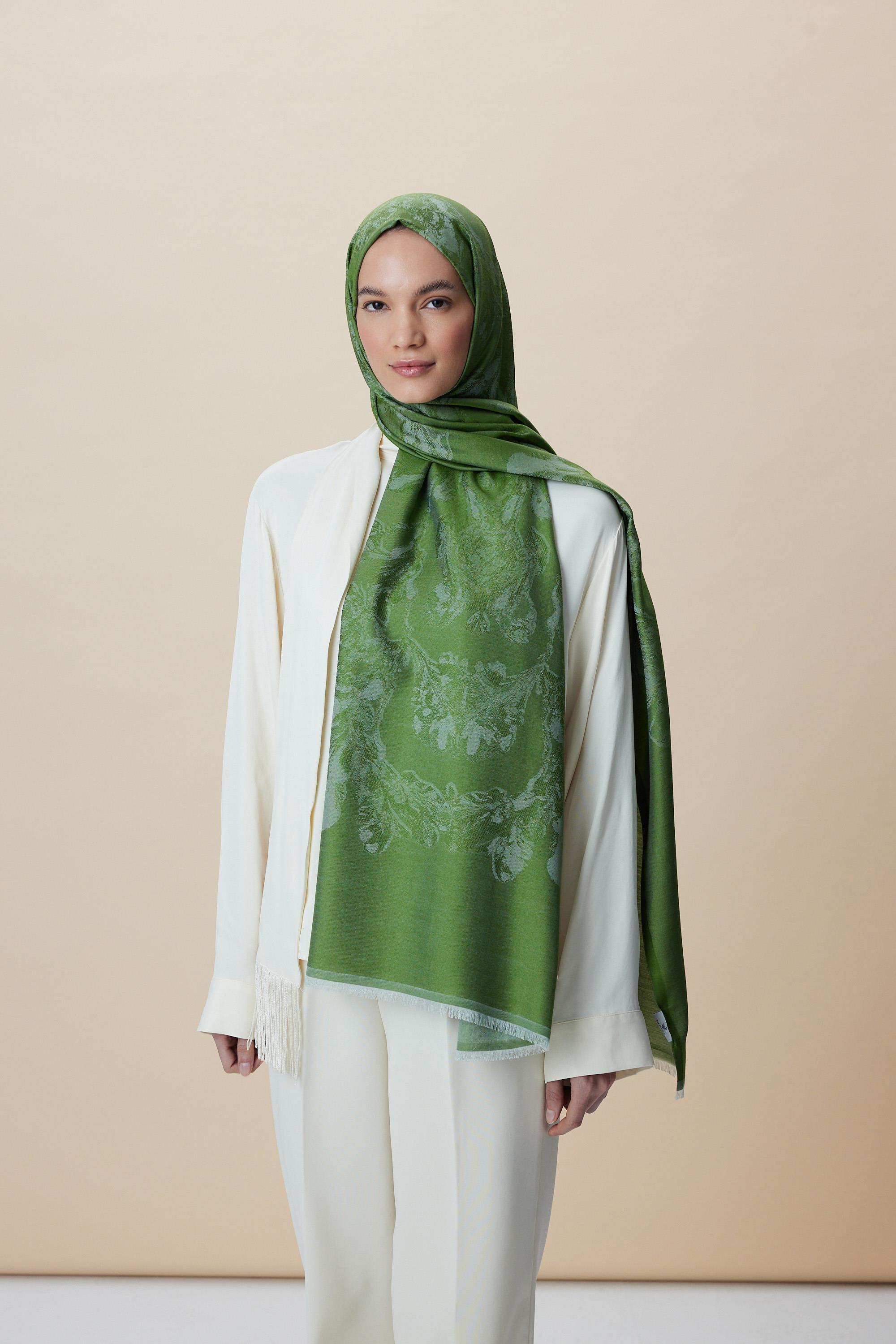 JADE JAKARLI MODAL İPEK ŞAL 70*200 CM - FISTIK YEŞİLİ