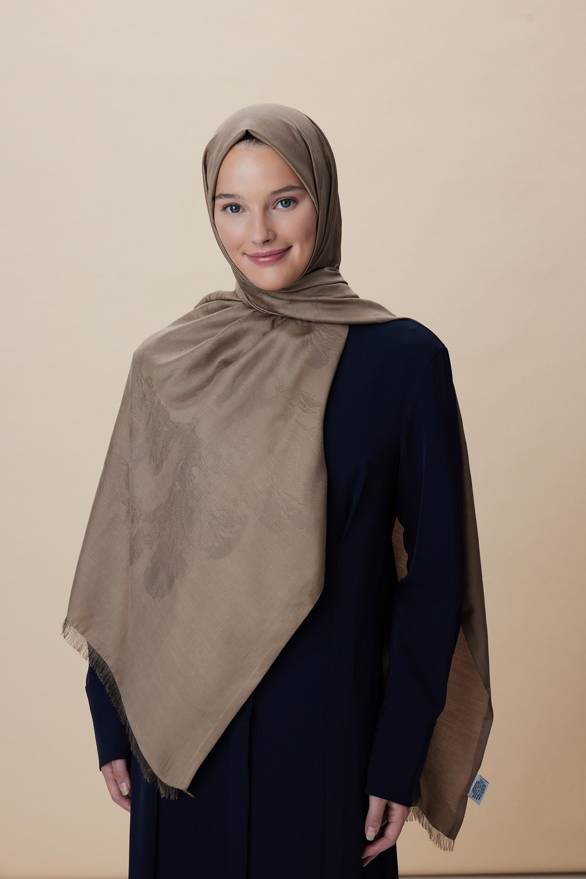 JADE JAKARLI MODAL İPEK ŞAL 70*200 CM - SÜTLÜ KAHVE