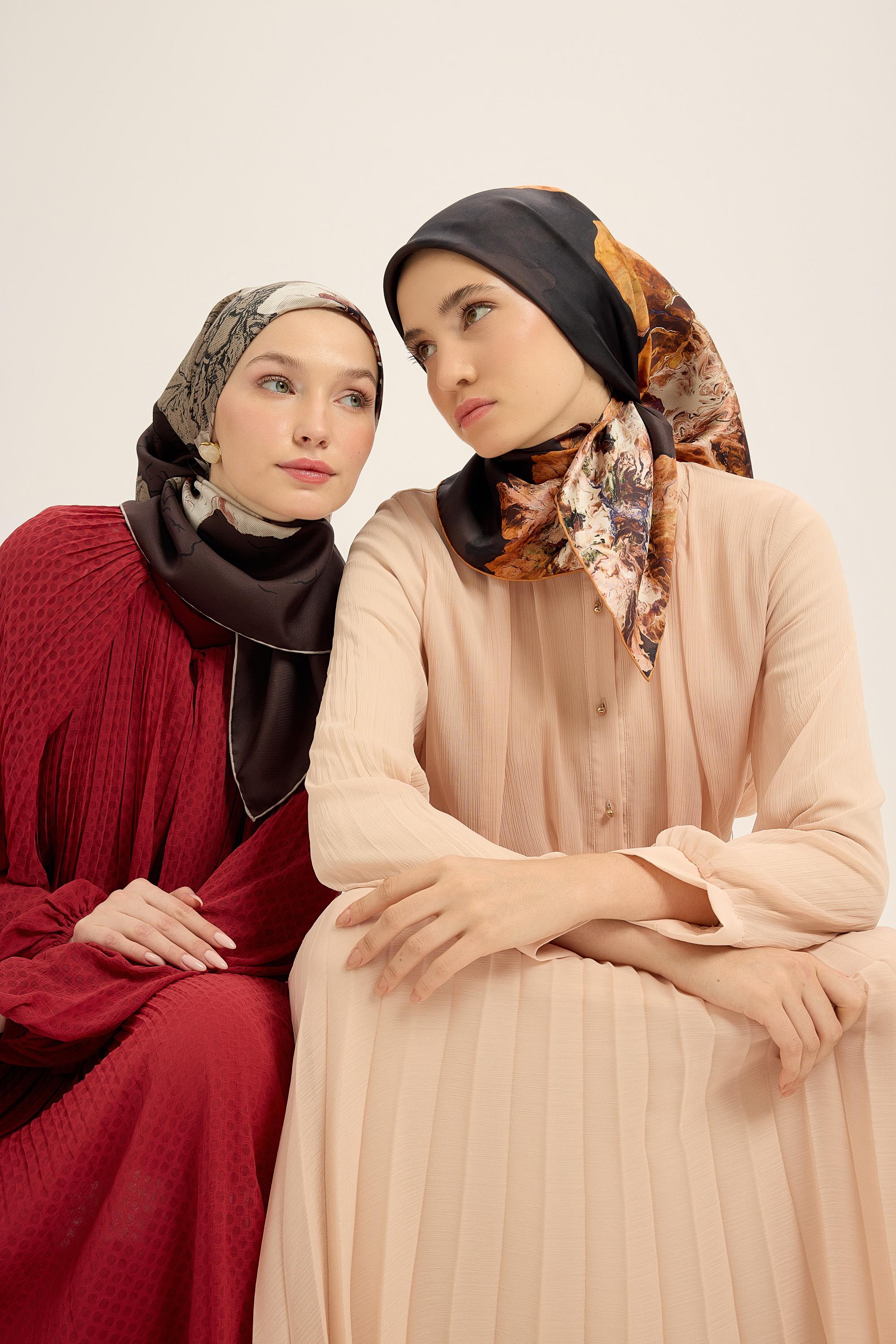 KATRE TİVİL İPEK EŞARP 90*90 CM - KAHVERENGİ