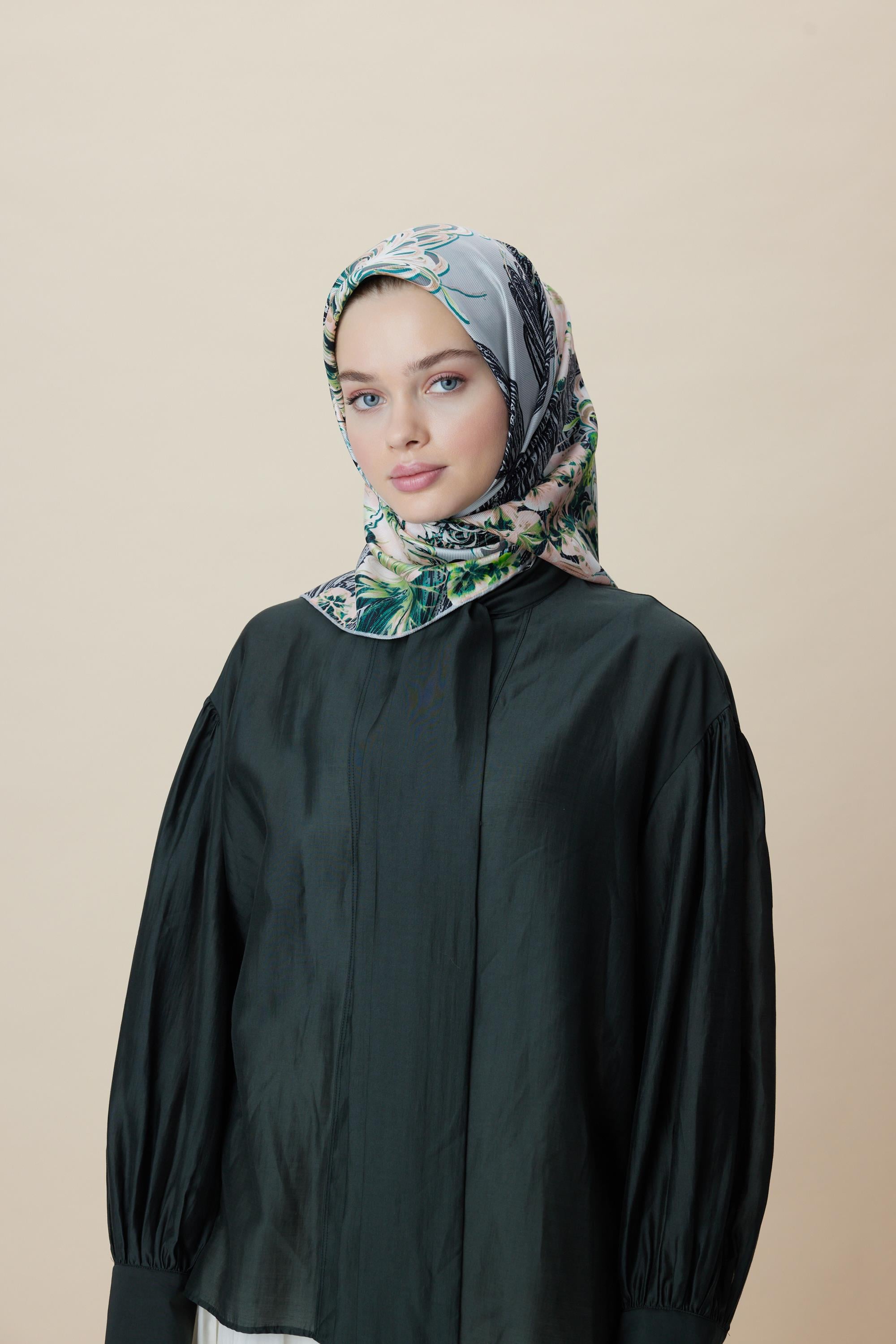 KORAL MULBERRY İPEK EŞARP 90*90 CM - GRİ