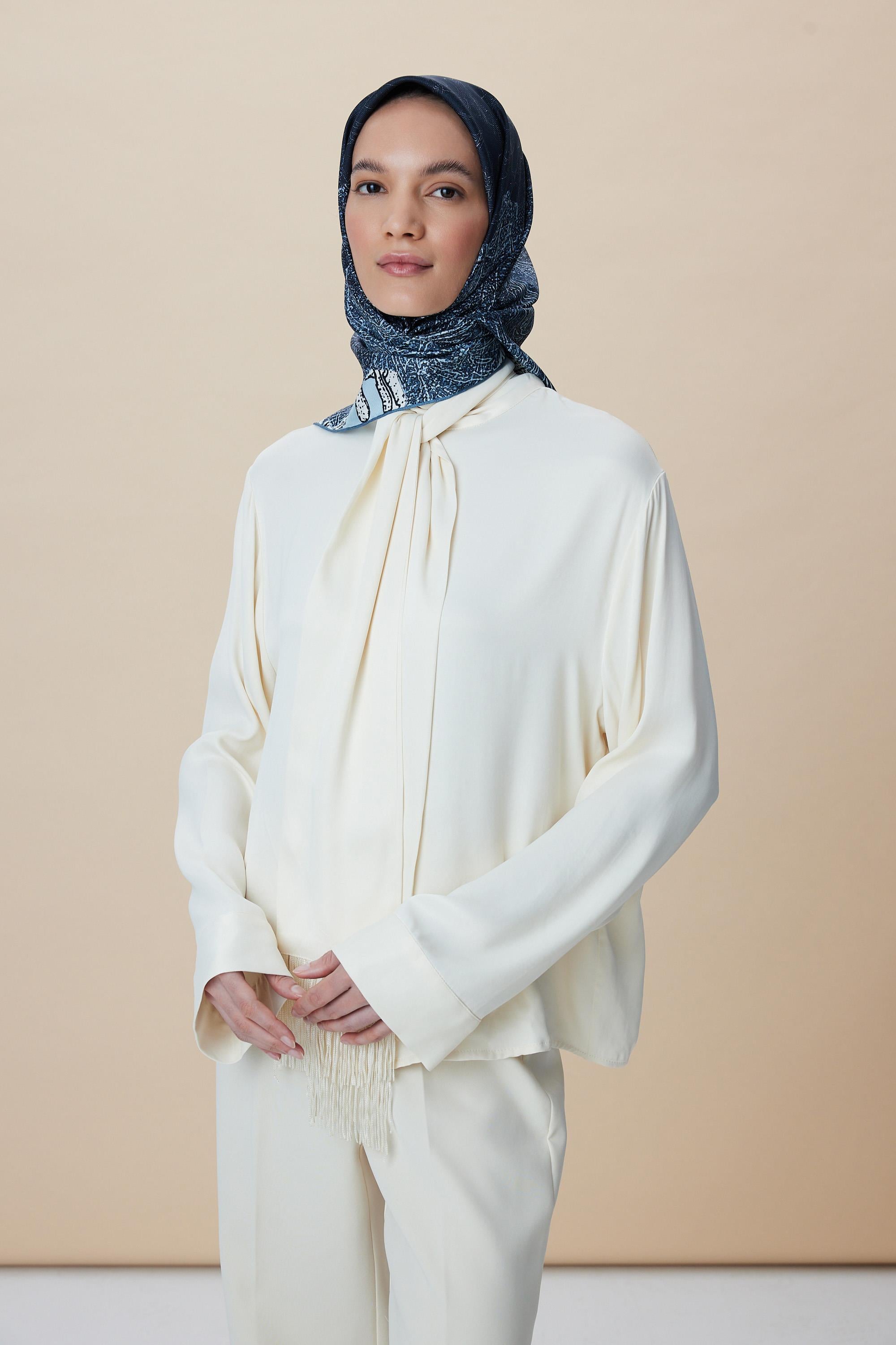 KÜN MULBERRY İPEK EŞARP 90*90 CM - INDIGO