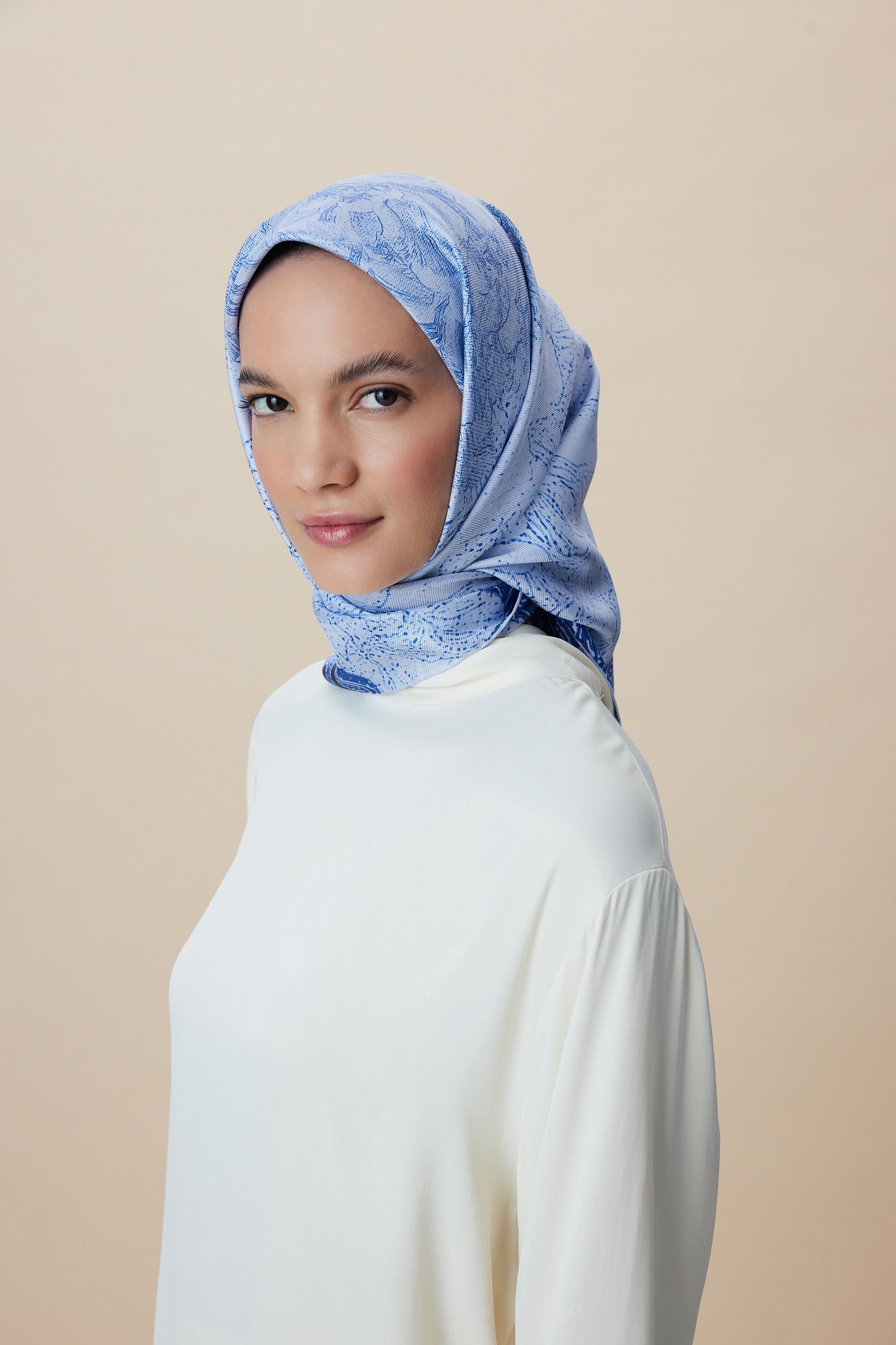 KÜN MULBERRY İPEK EŞARP 90*90 CM - MAVİ