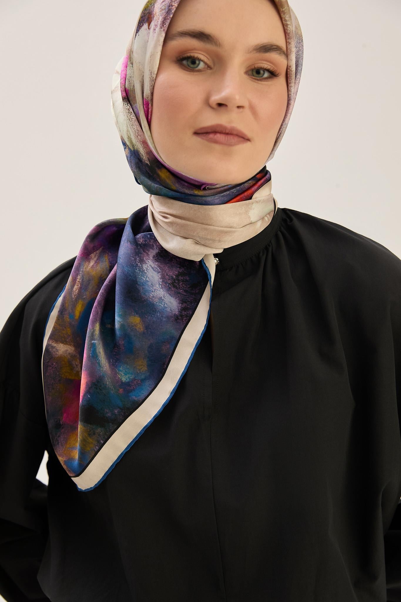 LADEN SURA İPEK EŞARP 90*90 CM - LACİVERT