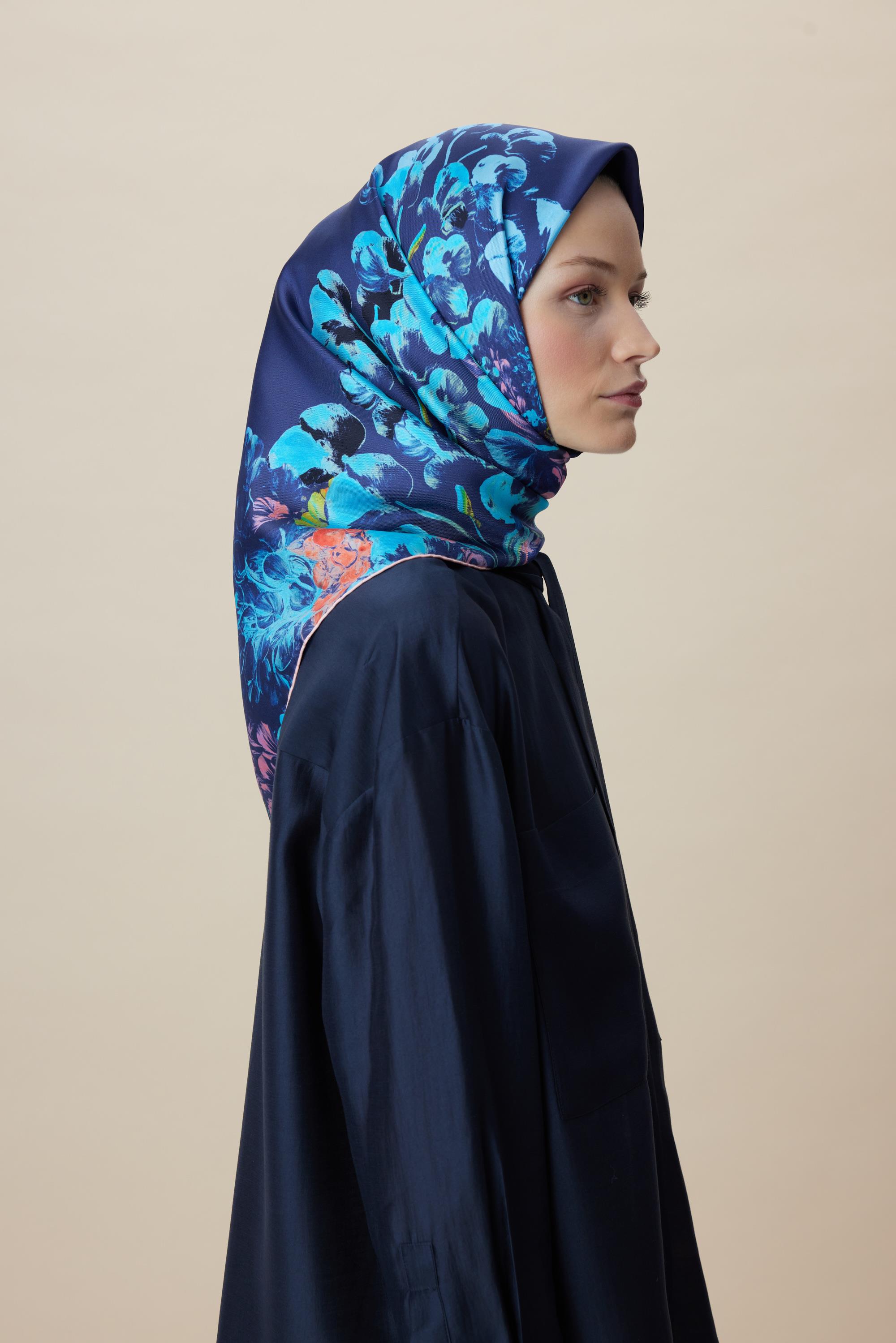 LARİN TİVİL İPEK EŞARP 90*90 CM - LACİVERT