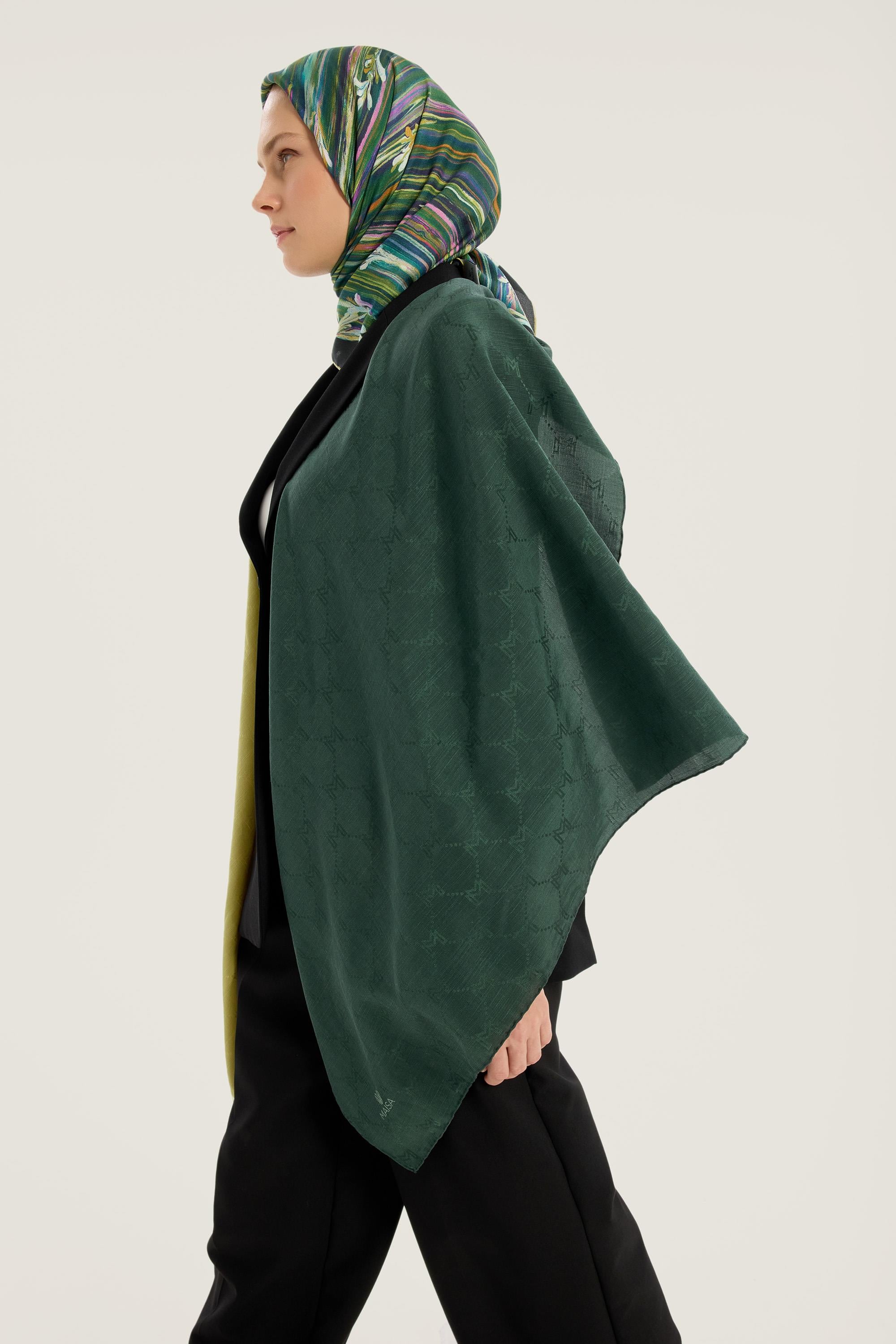 NEDA PAMUK İPEK EŞARP 90*90 CM - KOYU YEŞİL