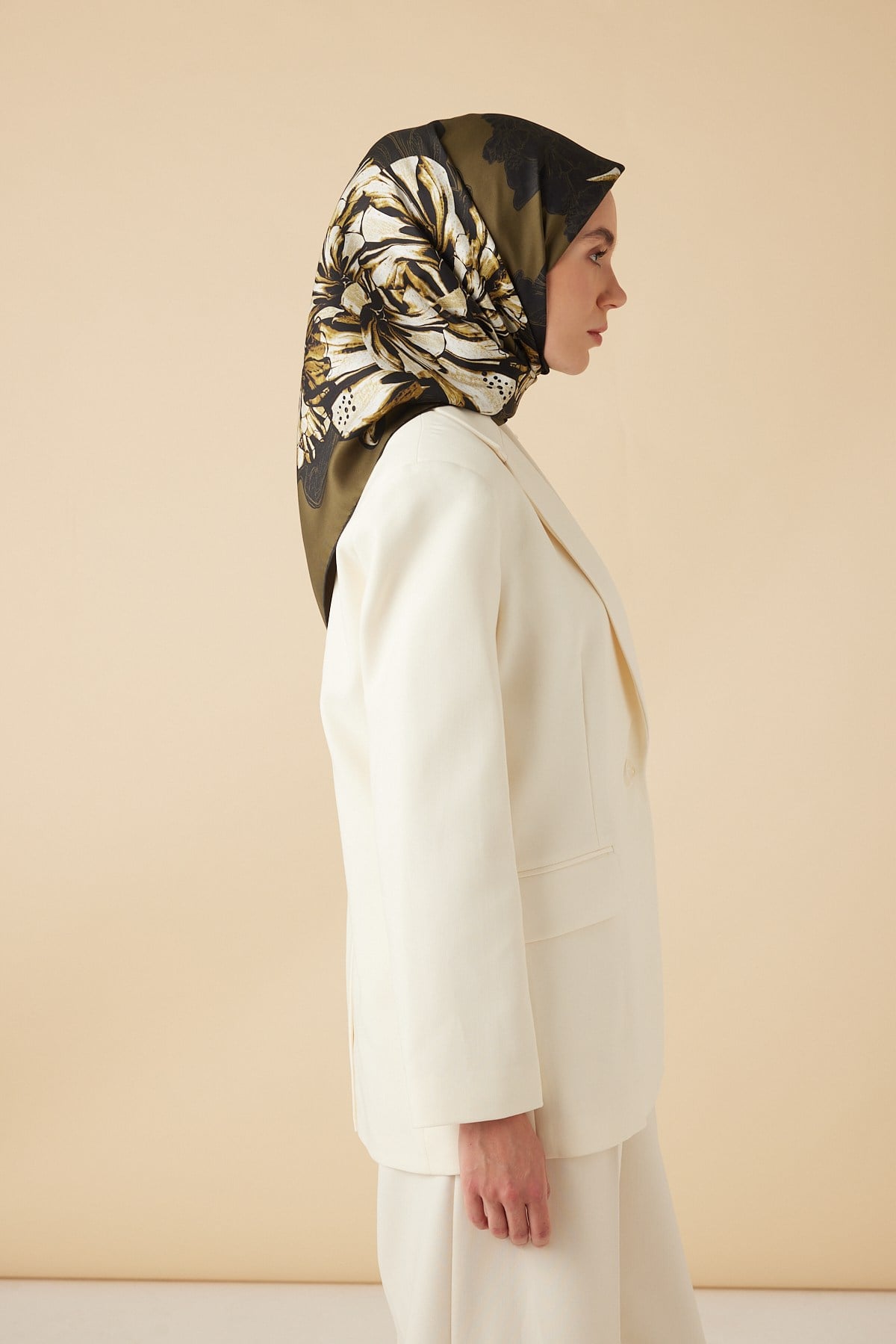 NEŞVE TİVİL İPEK EŞARP 90*90 CM - HAKİ