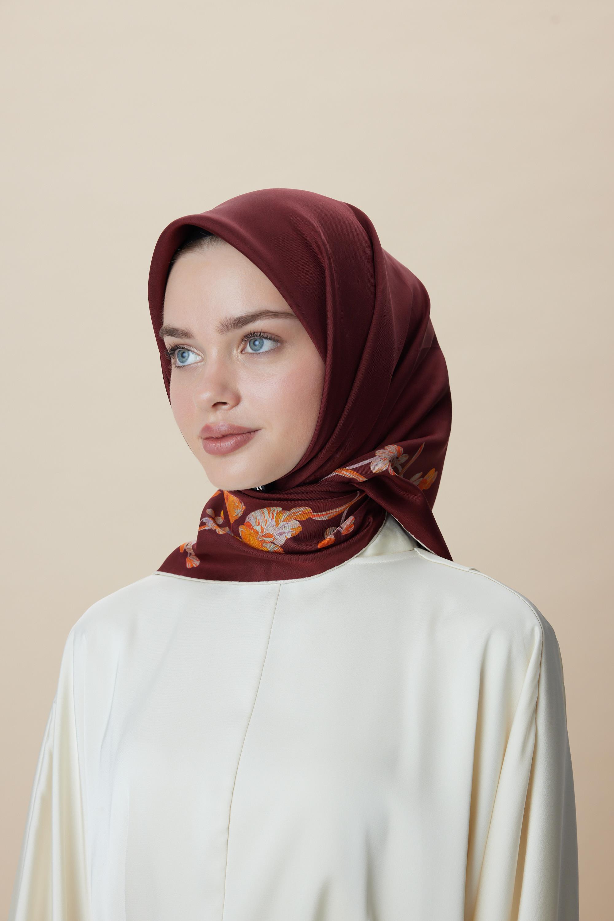 NEVA ÇİFT TARAFLI TİVİL İPEK EŞARP 90*90 CM - BORDO KAHVERENGİ