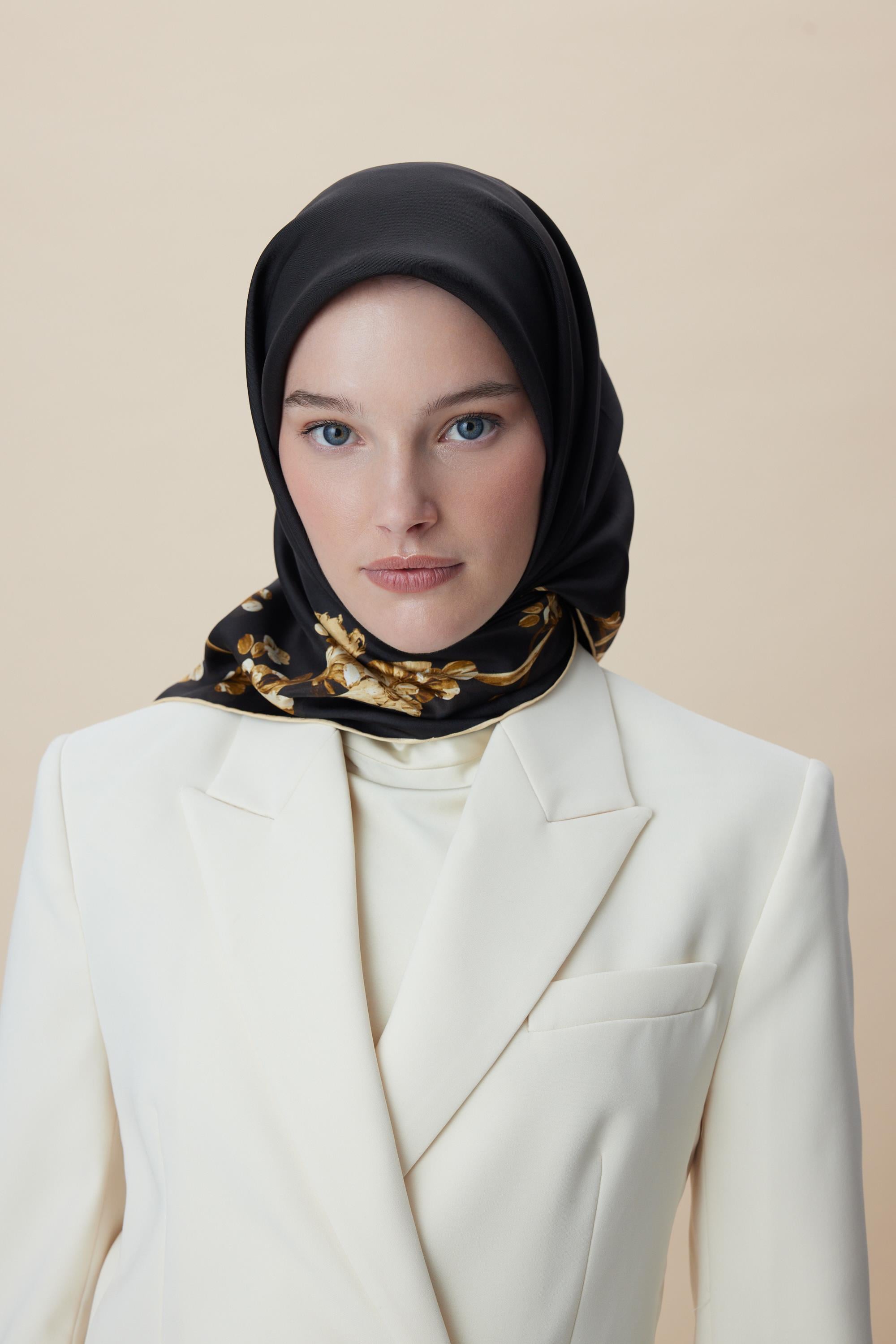 NEVA ÇİFT TARAFLI TİVİL İPEK EŞARP 90*90 CM - SİYAH