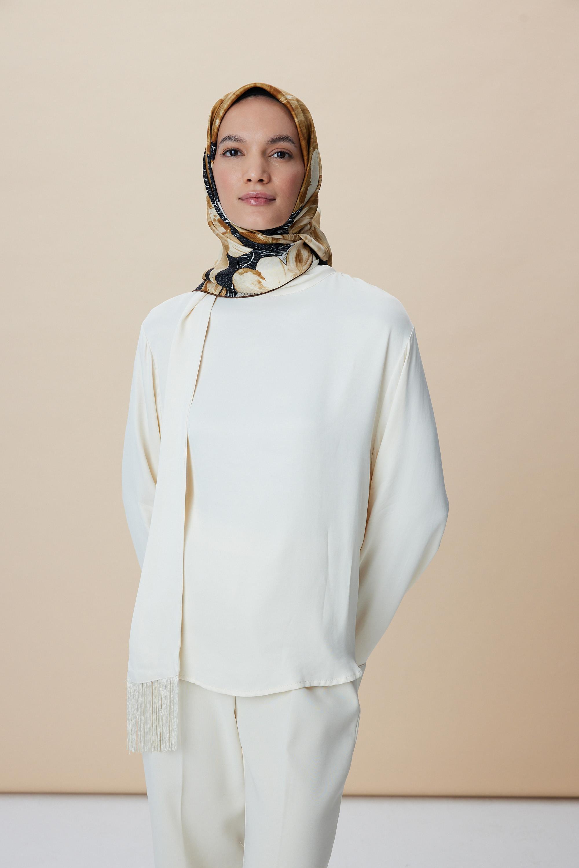NÜVE TİVİL İPEK EŞARP 90*90 CM - GOLD