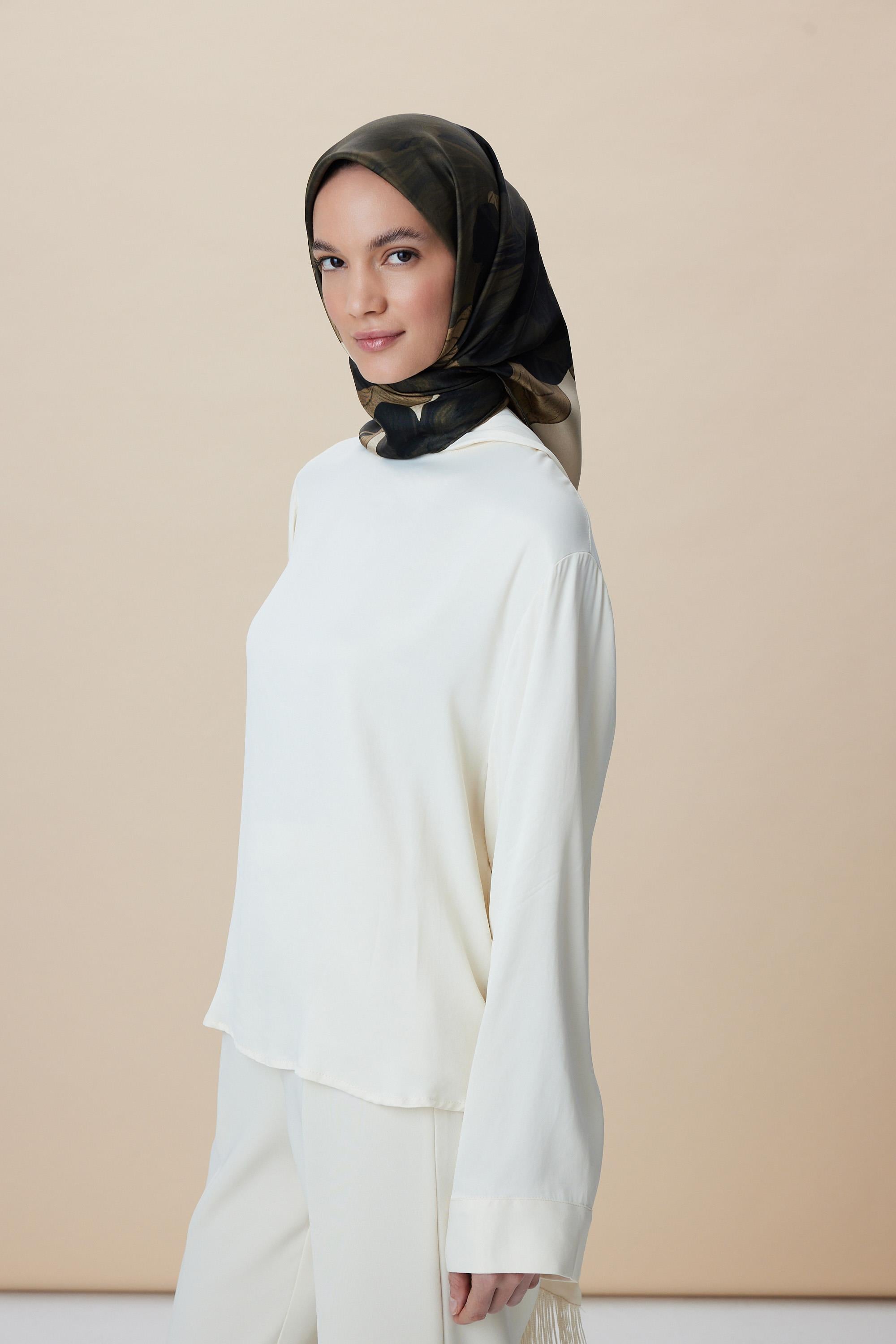 NÜVE TİVİL İPEK EŞARP 90*90 CM - HAKİ