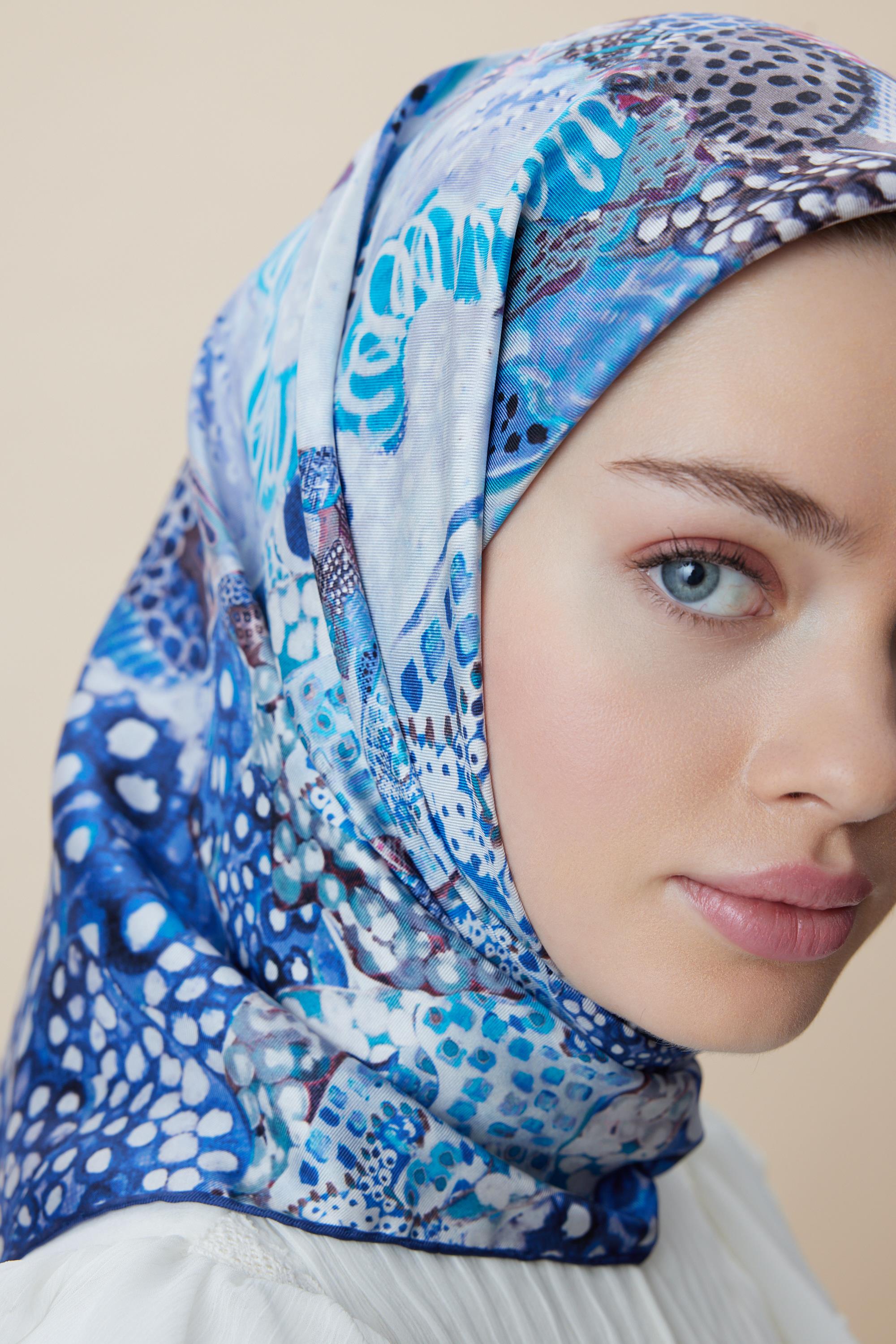 RENGİN TİVİL İPEK EŞARP 90*90 CM - LACİVERT