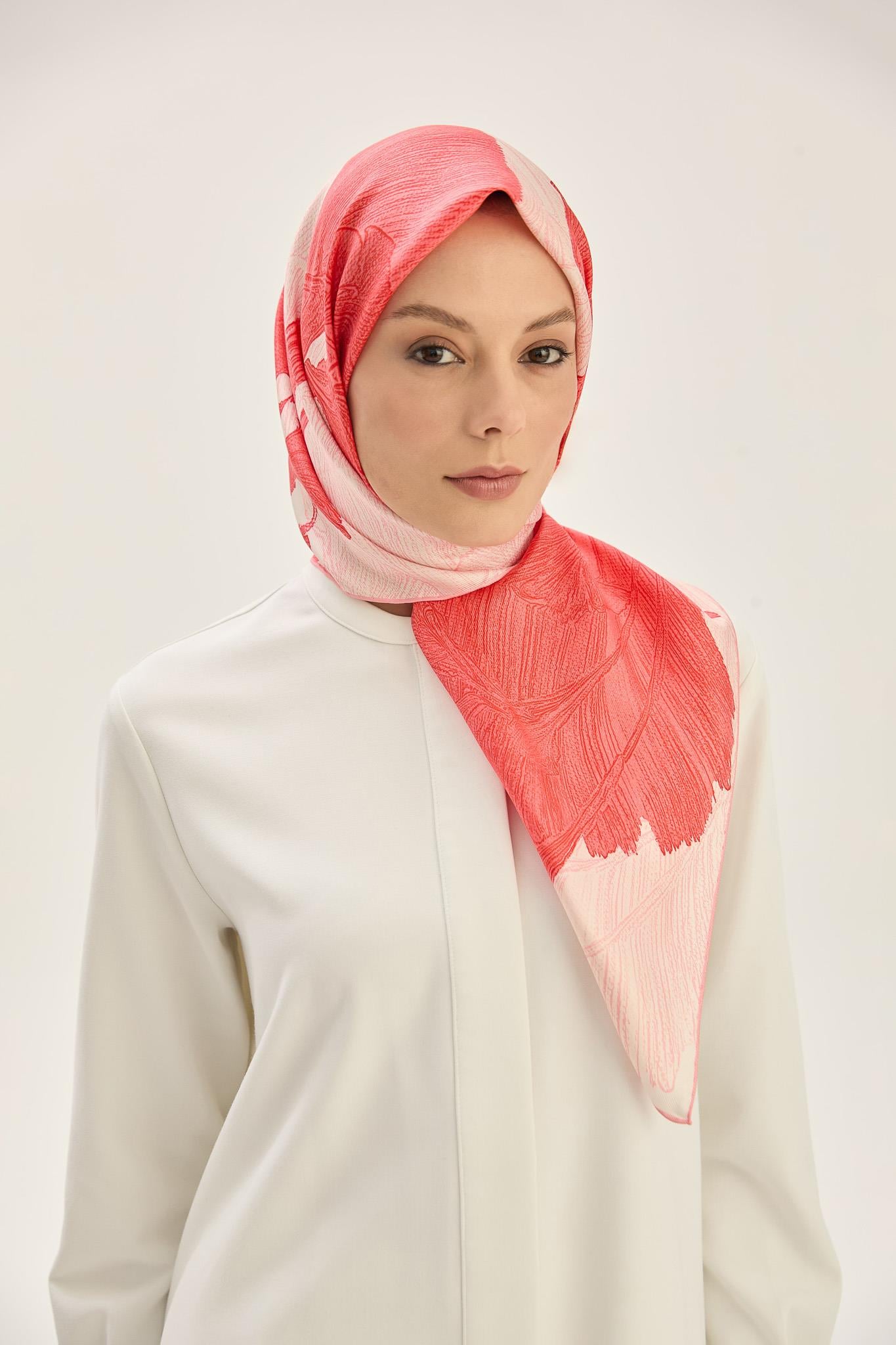 REŞHA MULBERRY İPEK EŞARP 90*90 CM - GÜLKURUSU