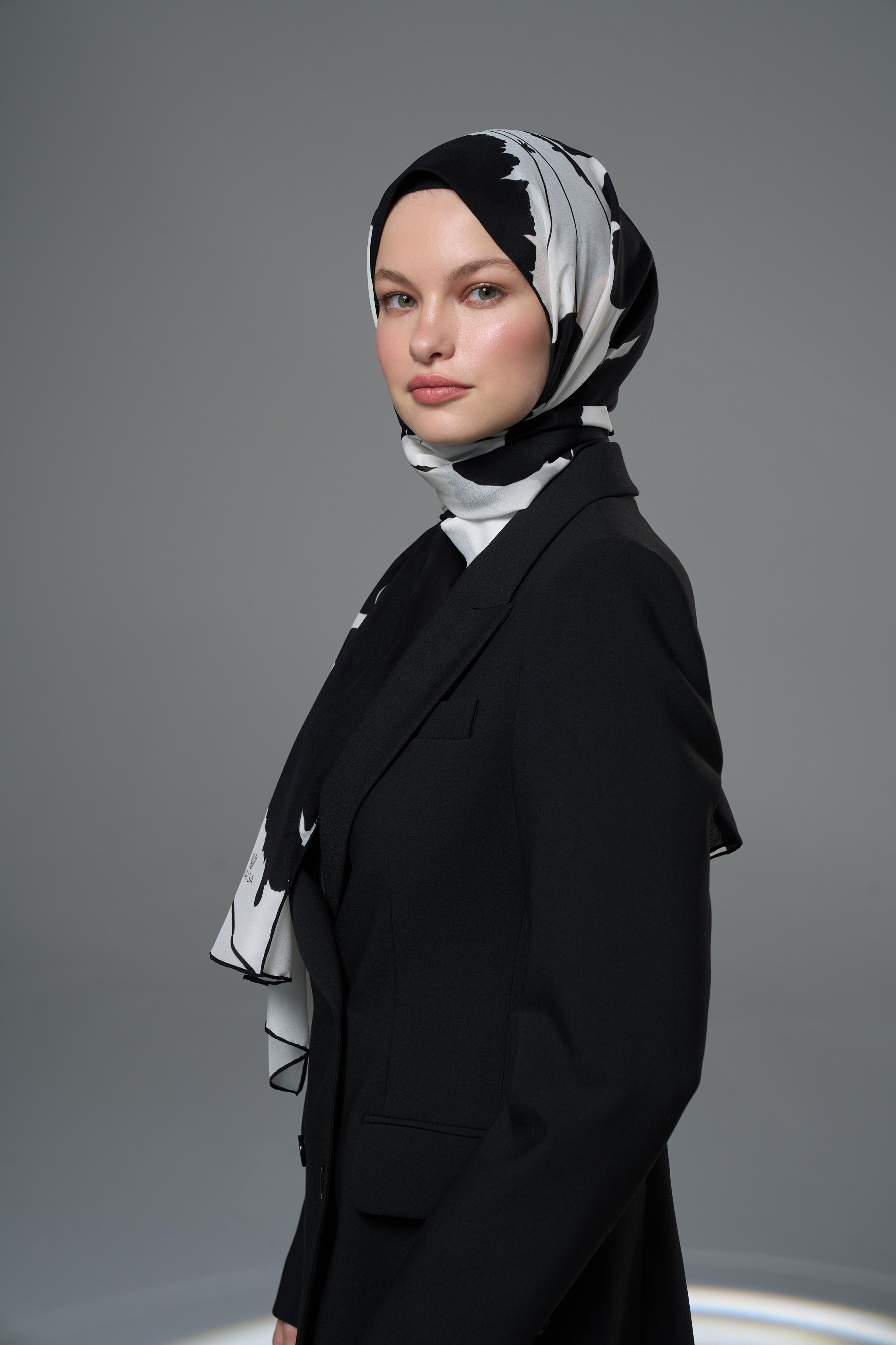 SAF KREP İPEK ŞAL 70*190 – SİYAH