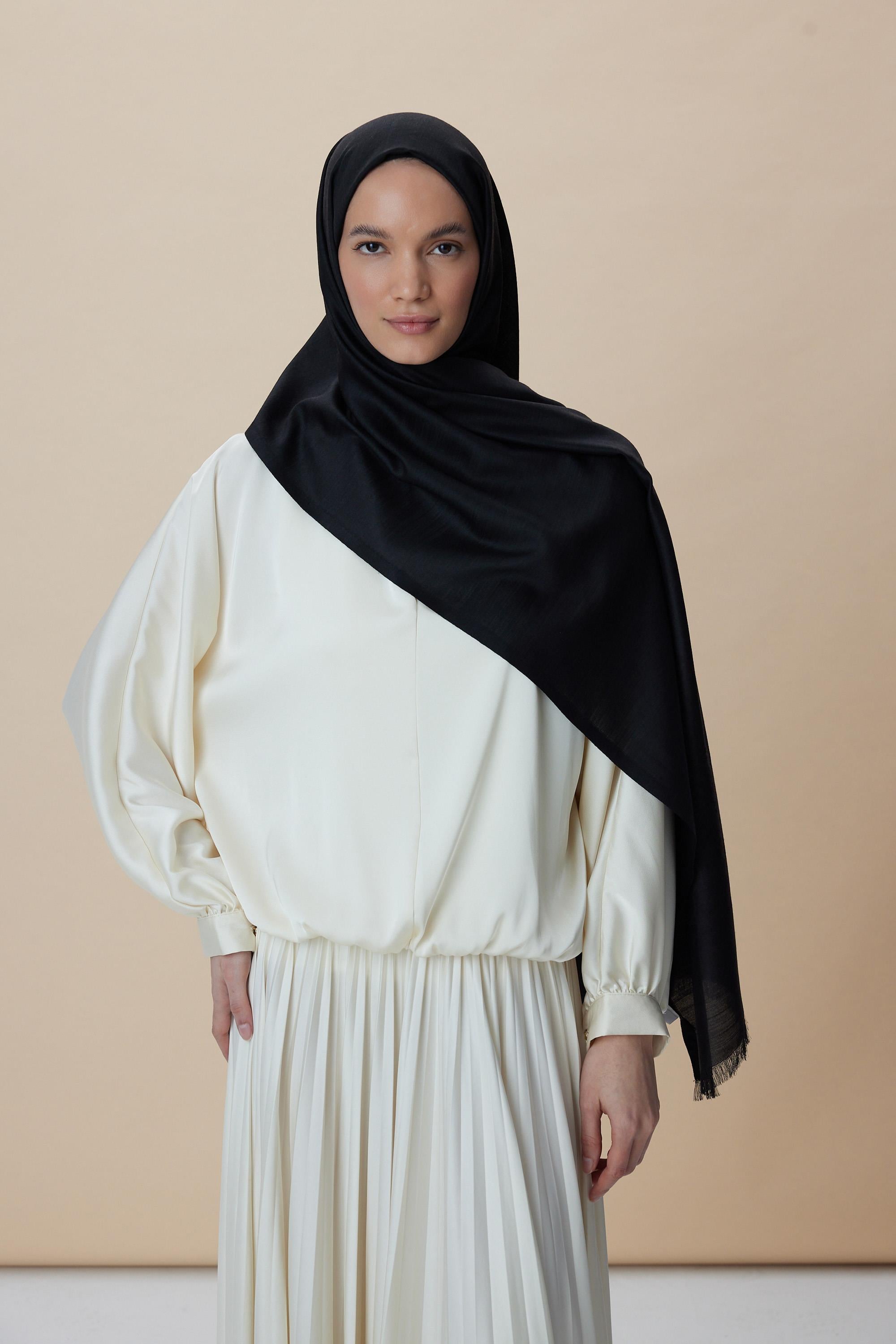 SIRMA YÜN İPEK JAKARLI ŞAL 70*200 CM - SİYAH