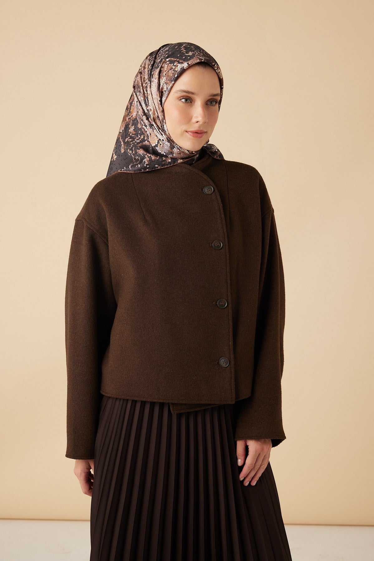 SU MASALI TİVİL İPEK EŞARP 90*90 CM - KAHVERENGİ