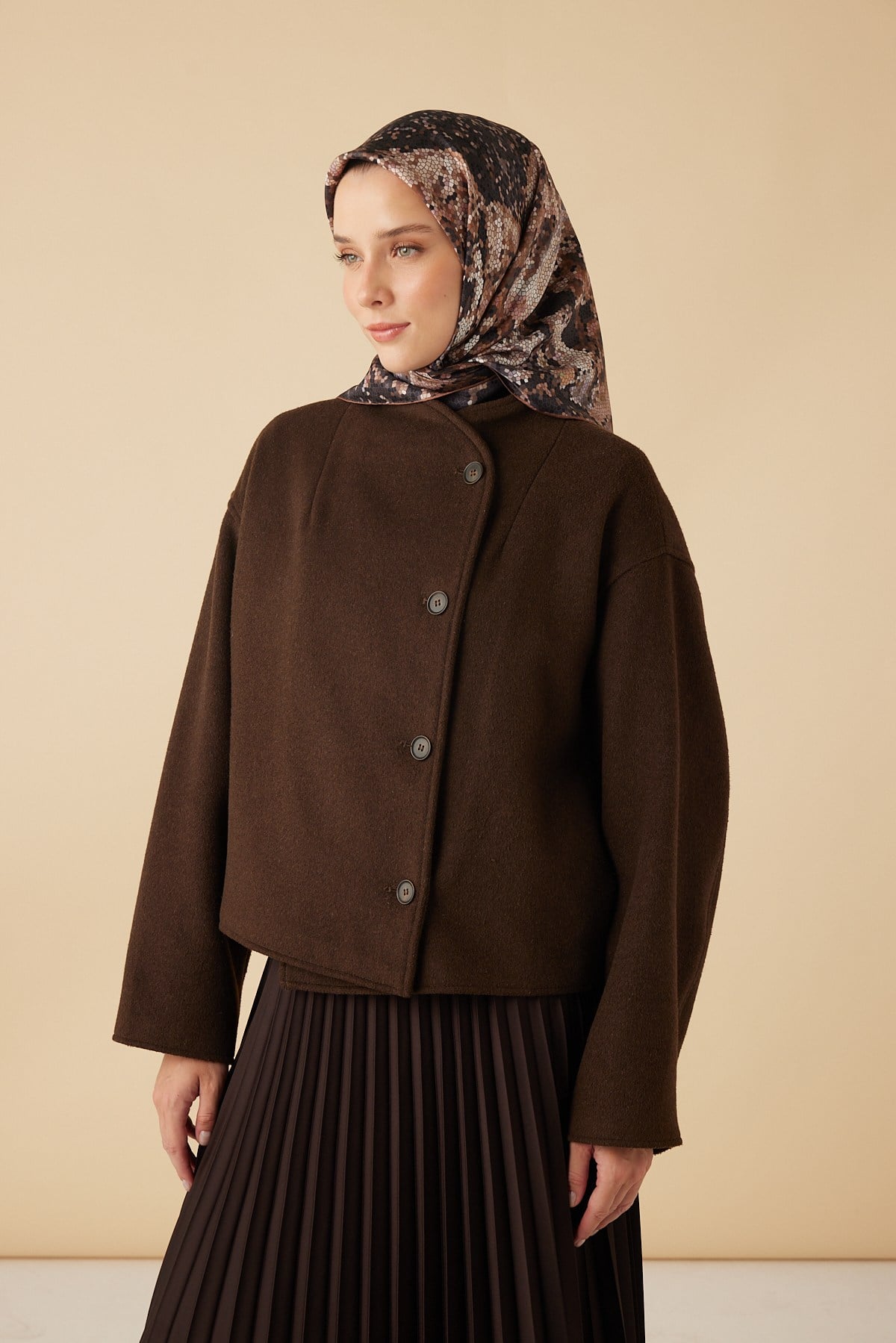SU MASALI TİVİL İPEK EŞARP 90*90 CM - KAHVERENGİ