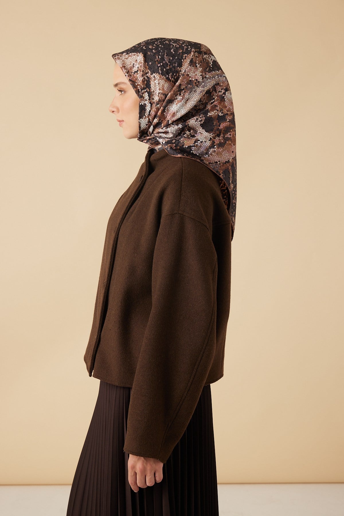 SU MASALI TİVİL İPEK EŞARP 90*90 CM - KAHVERENGİ