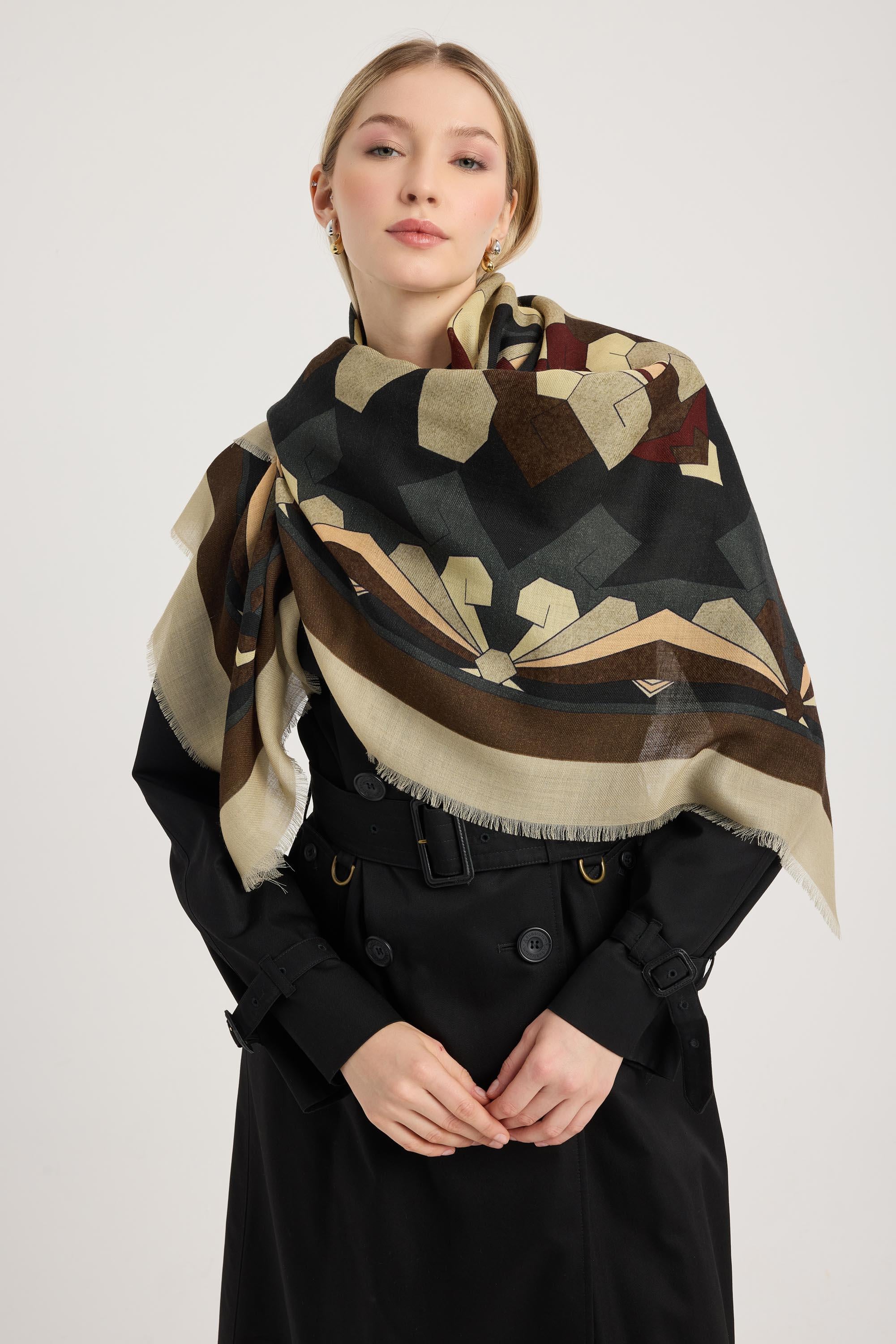 TARA YÜN İPEK EŞARP 110*110 CM - KAHVERENGİ