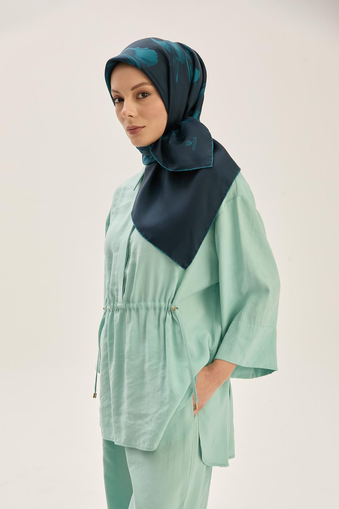 ZER TİVİL İPEK EŞARP 90*90 CM - LACİVERT