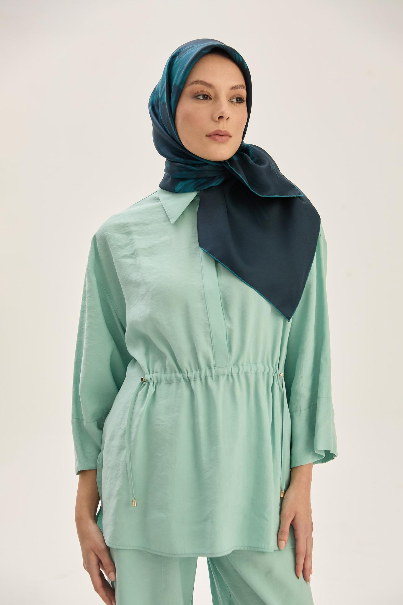 ZER TİVİL İPEK EŞARP 90*90 CM - LACİVERT