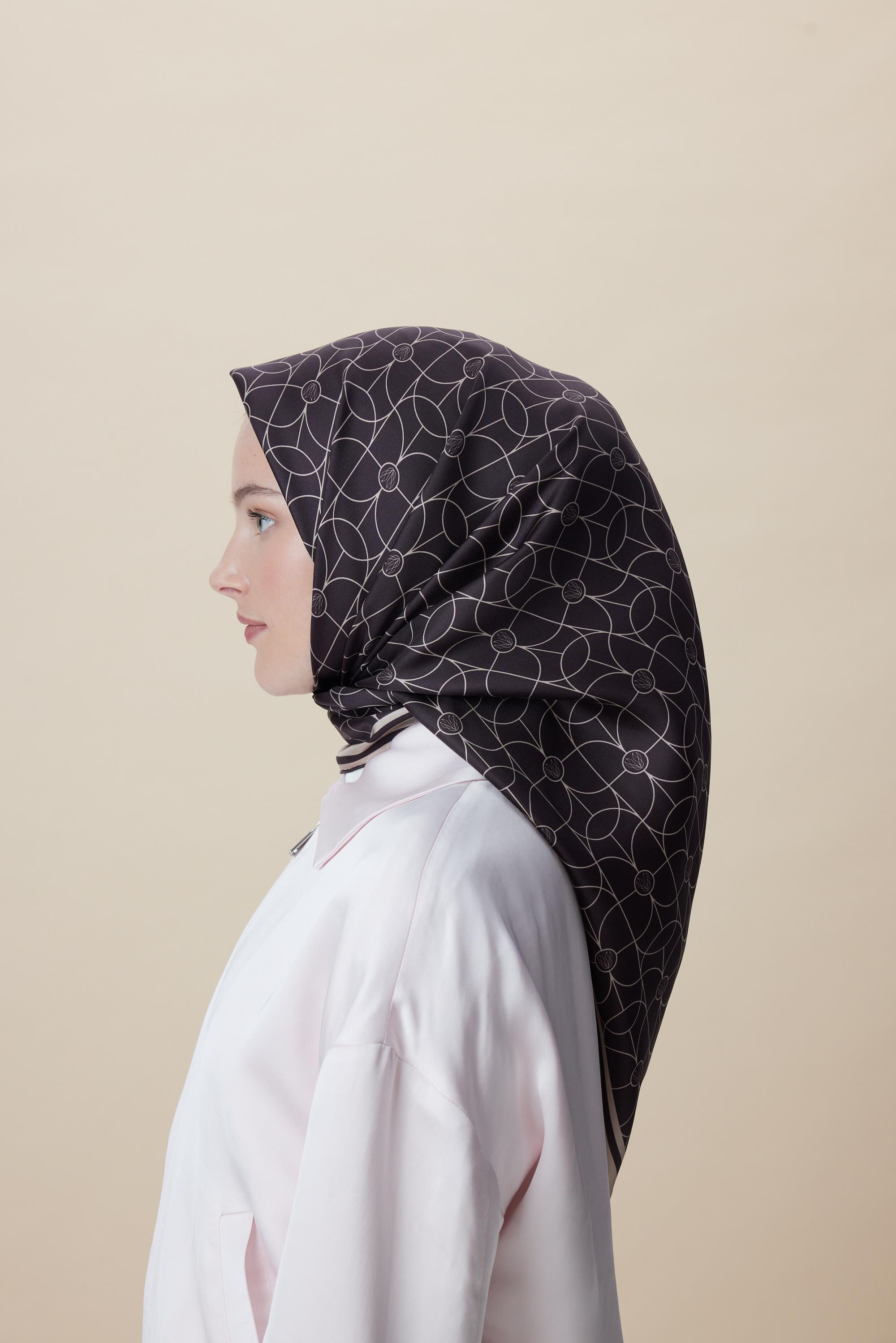 ZERRE TİVİL İPEK EŞARP 90*90 CM - KAHVERENGİ