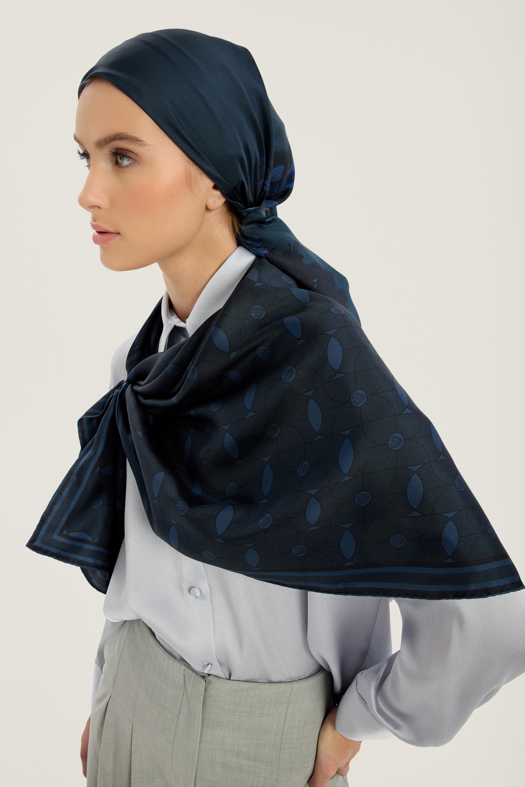 ZERRE TİVİL İPEK EŞARP 90*90 CM - LACİVERT