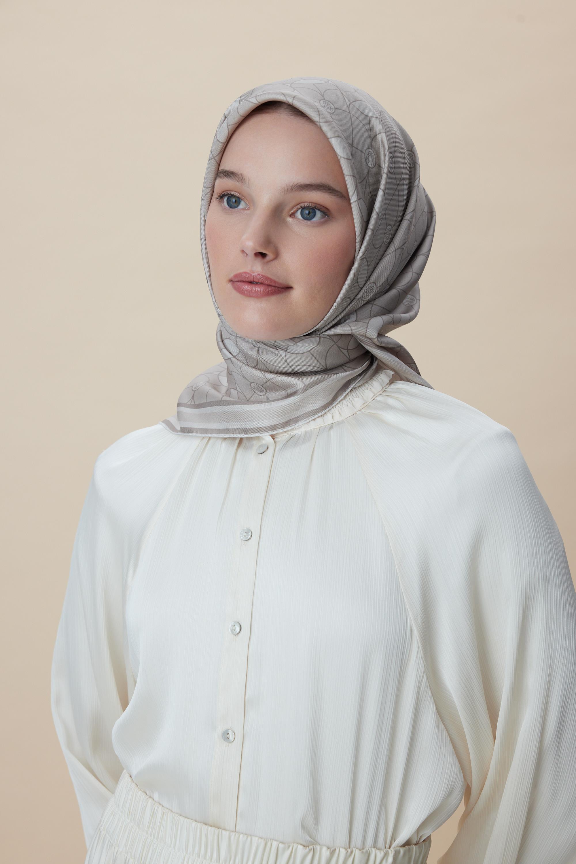 ZERRE TİVİL İPEK EŞARP 90*90 CM - VİZON