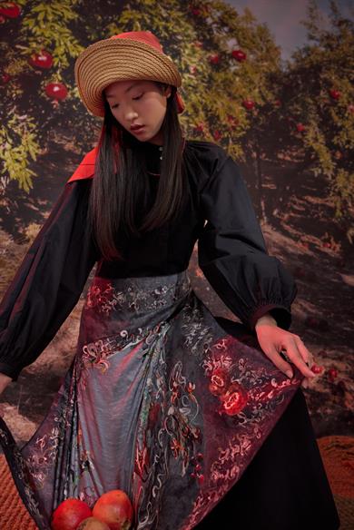 GÖKNAR MULBERRY İPEK EŞARP 90*90 CM - ANTRASİT