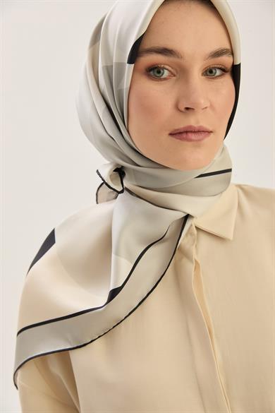 LALE TİVİL İPEK EŞARP 90*90 CM - SİYAH