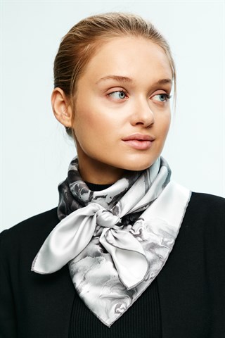 GİZ TİVİL İPEK EŞARP 90x90