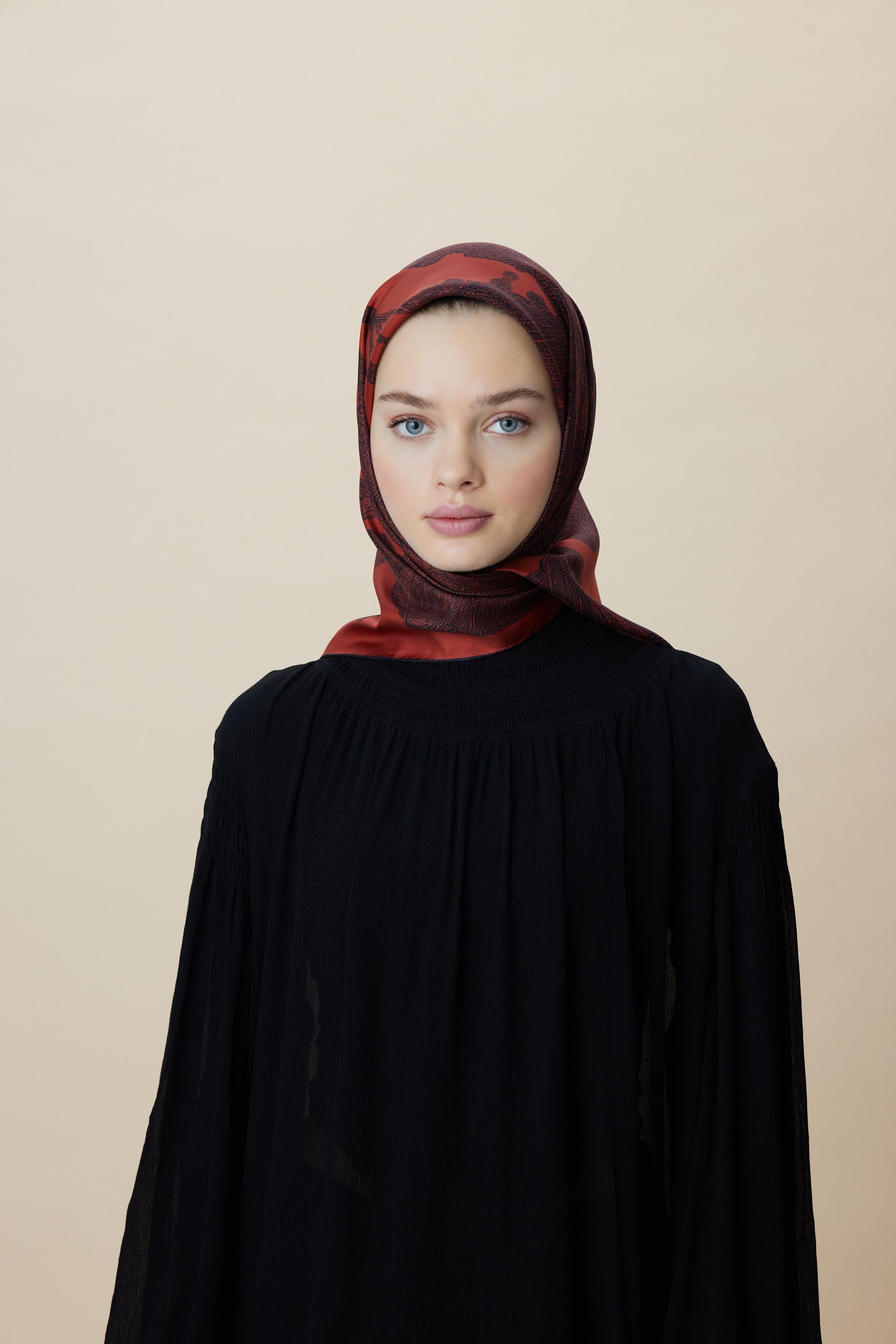 FARAH MULBERRY İPEK EŞARP 90*90 CM - KIRMIZI