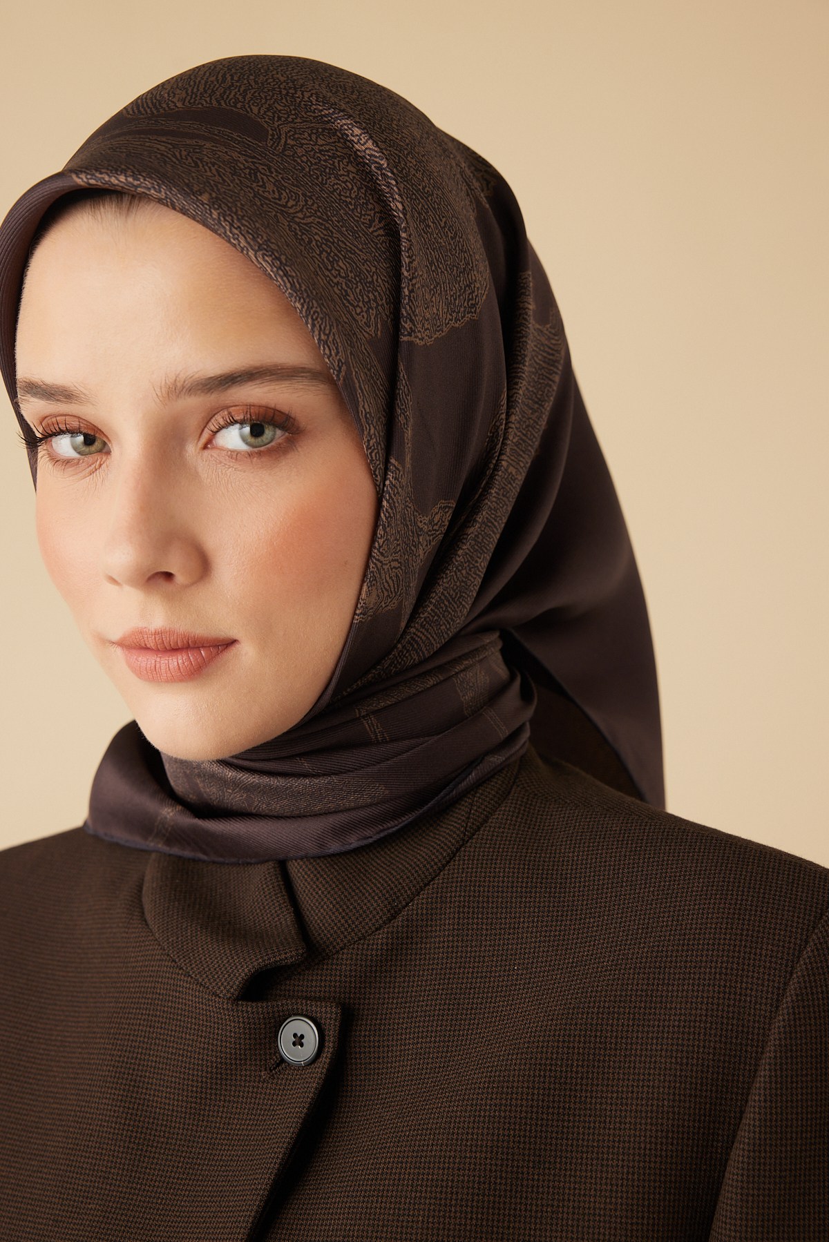 FERYA MULBERRY İPEK EŞARP 90*90 CM - KAHVERENGİ