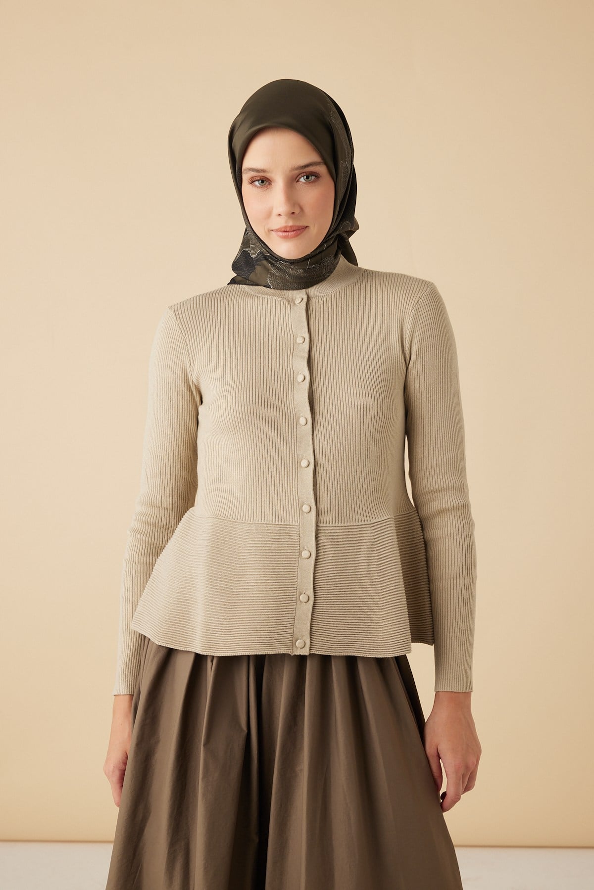 HALE TİVİL İPEK EŞARP 90*90 CM - ZEYTİN