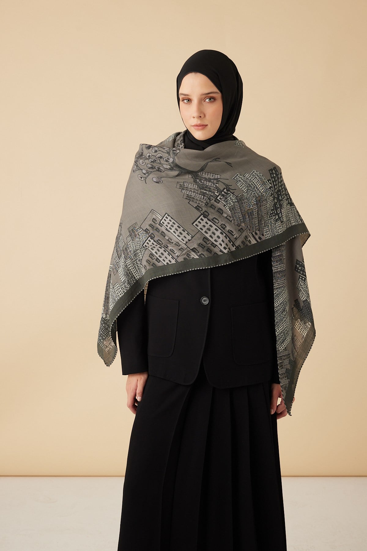 HAYAT YÜN ÜÇGEN ŞAL 140*140/2 CM - GRİ