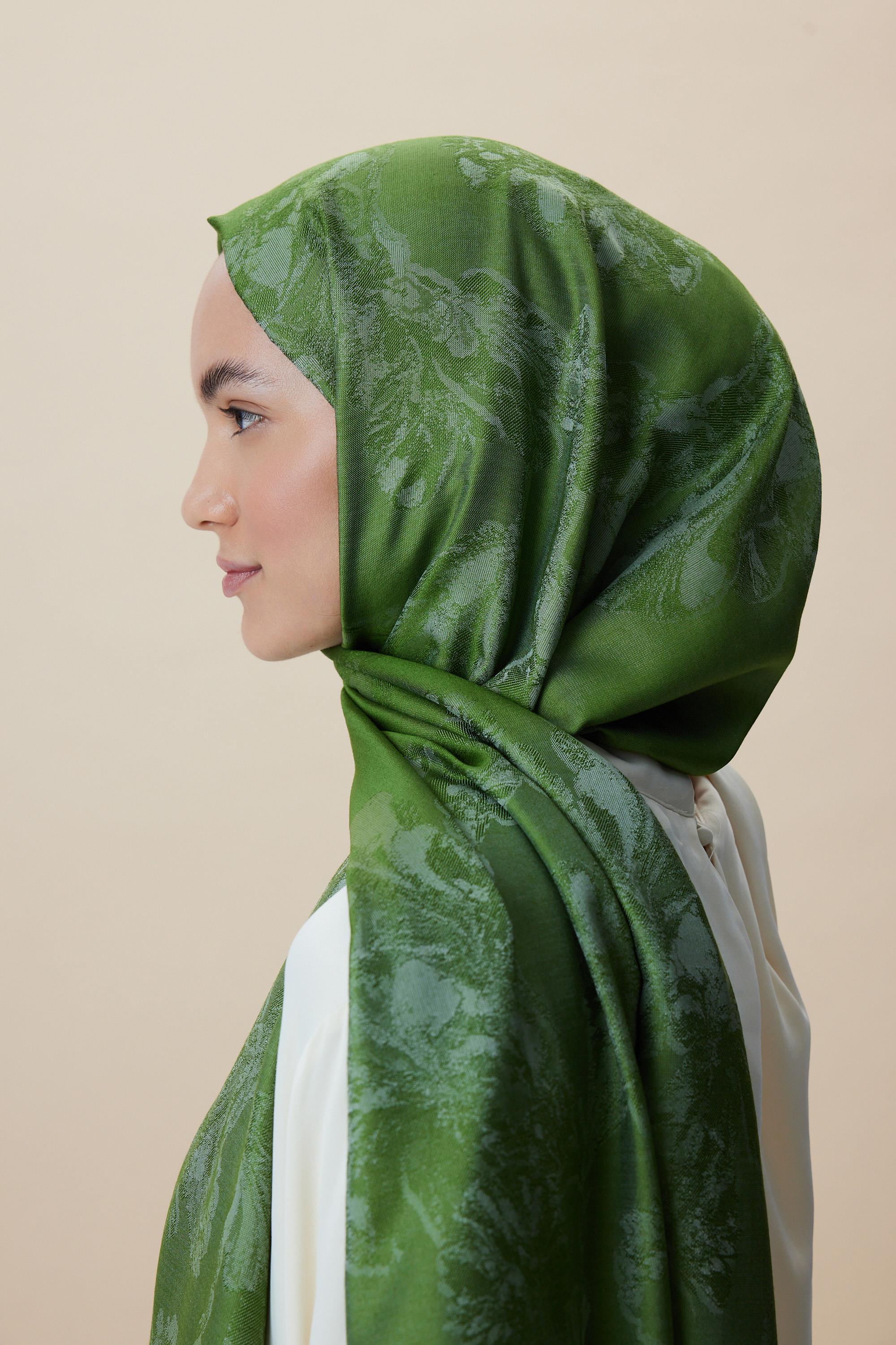 JADE MODAL İPEK JAKARLI ŞAL 70*200 CM - FISTIK YEŞİLİ
