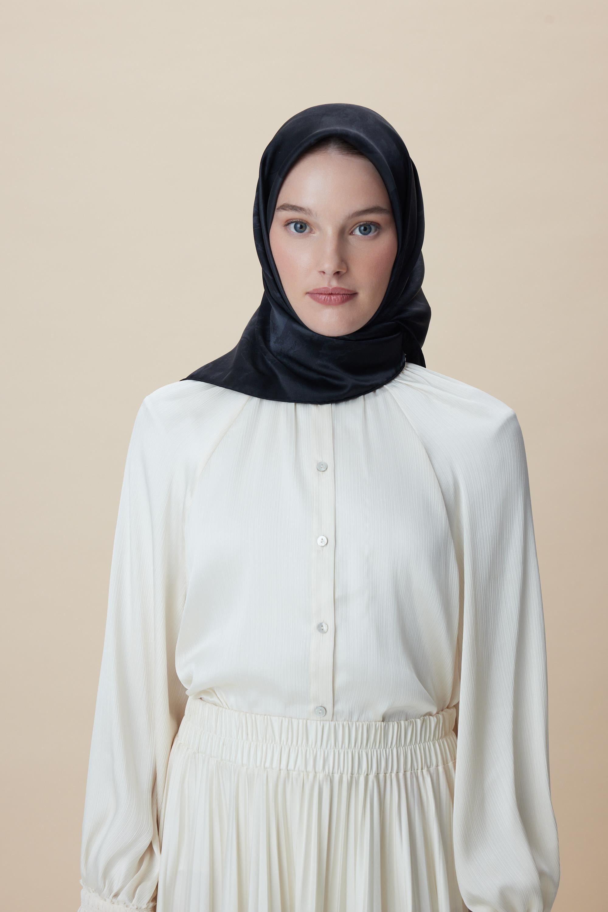 KATRE SURA İPEK EŞARP 90*90 CM - ANTRASİT