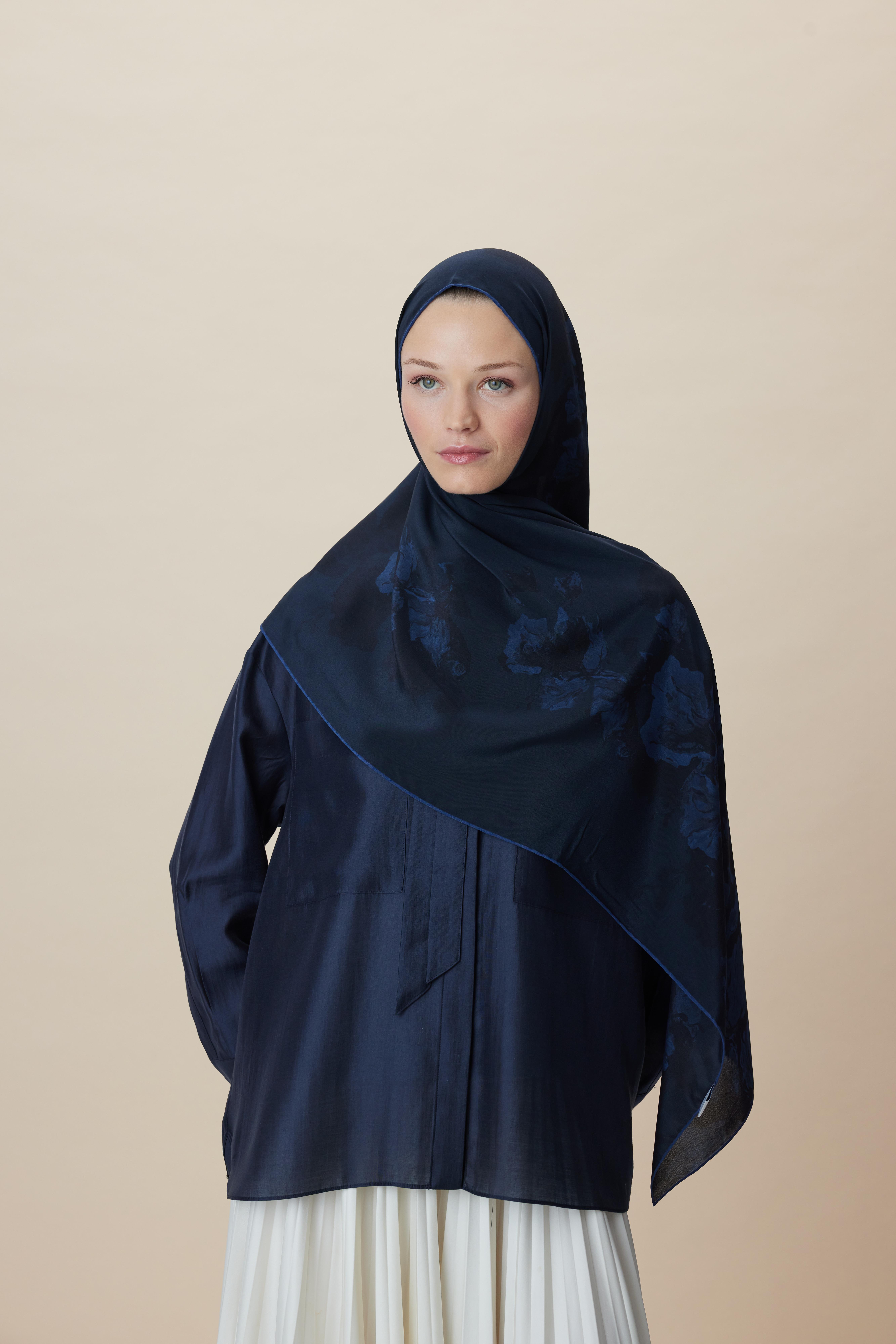 NEVBAHAR KREP İPEK ŞAL 70*190 CM - KOYU LACİVERT