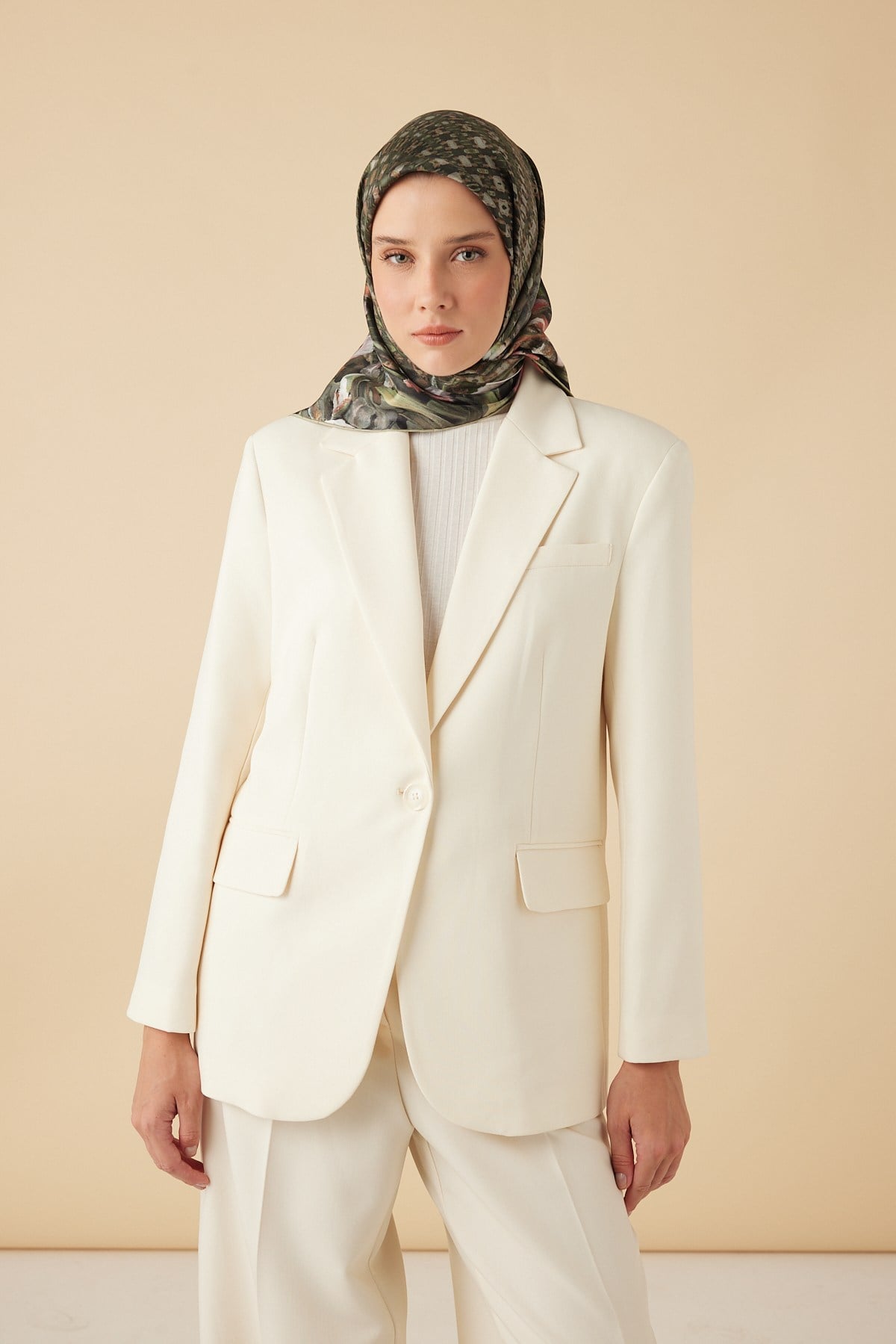 SUSEN TİVİL İPEK EŞARP 90*90 CM - HAKİ