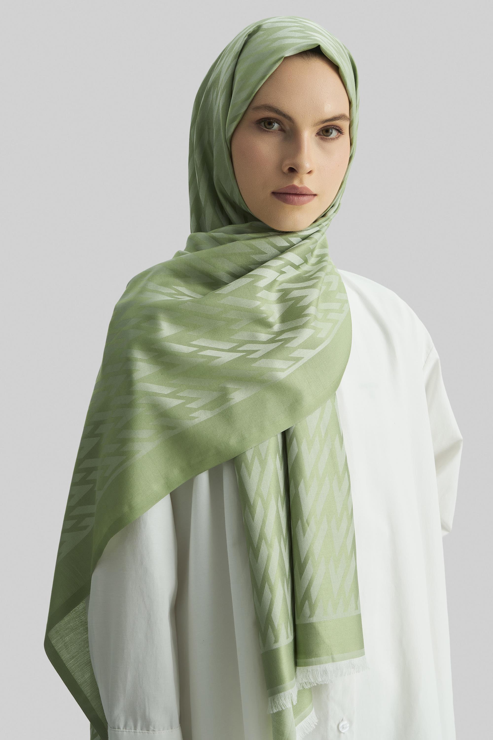 UMAY %100 İPEK JAKARLI ŞAL-YEŞİL