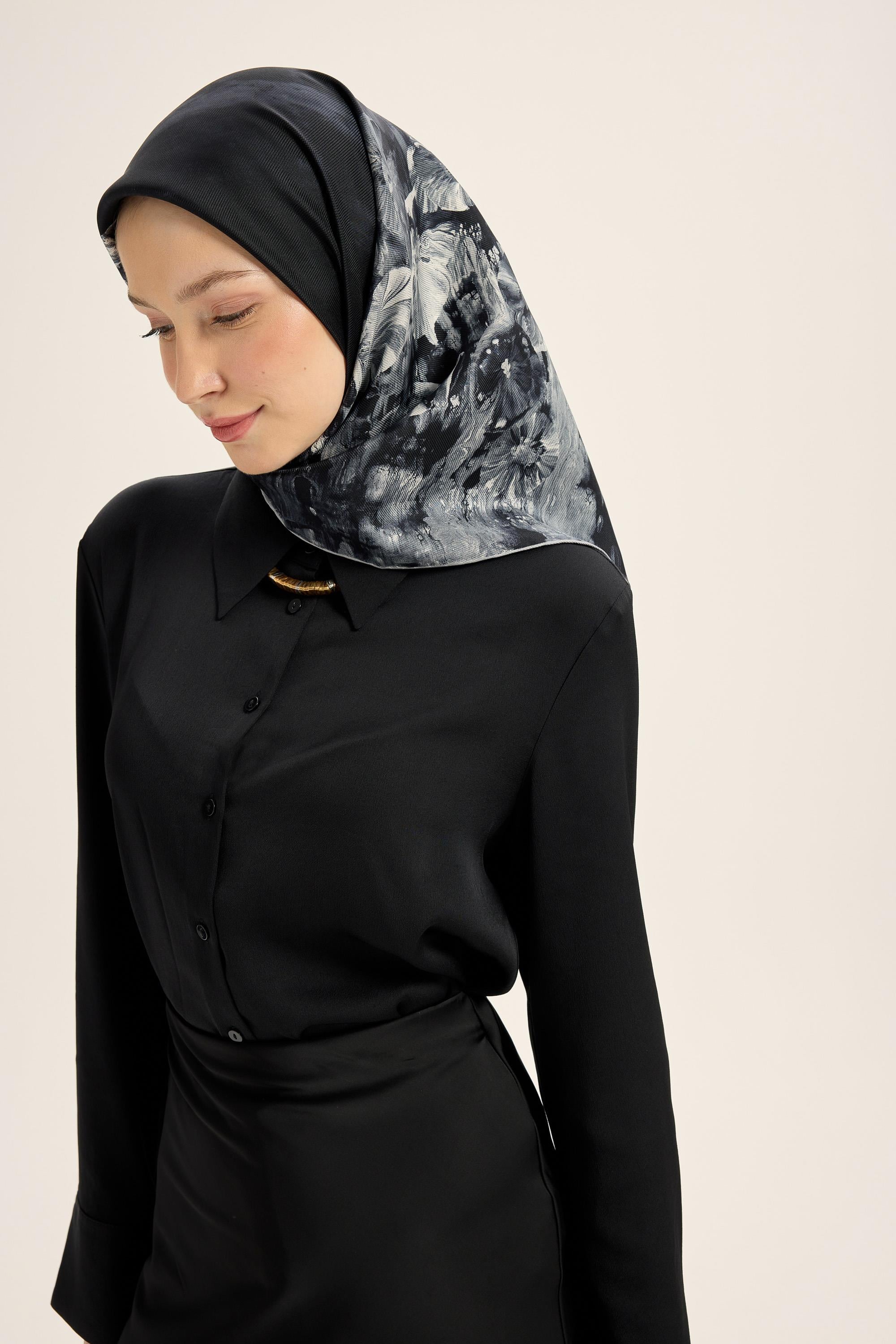 YONCA MULBERRY İPEK EŞARP 90*90 CM - SİYAH
