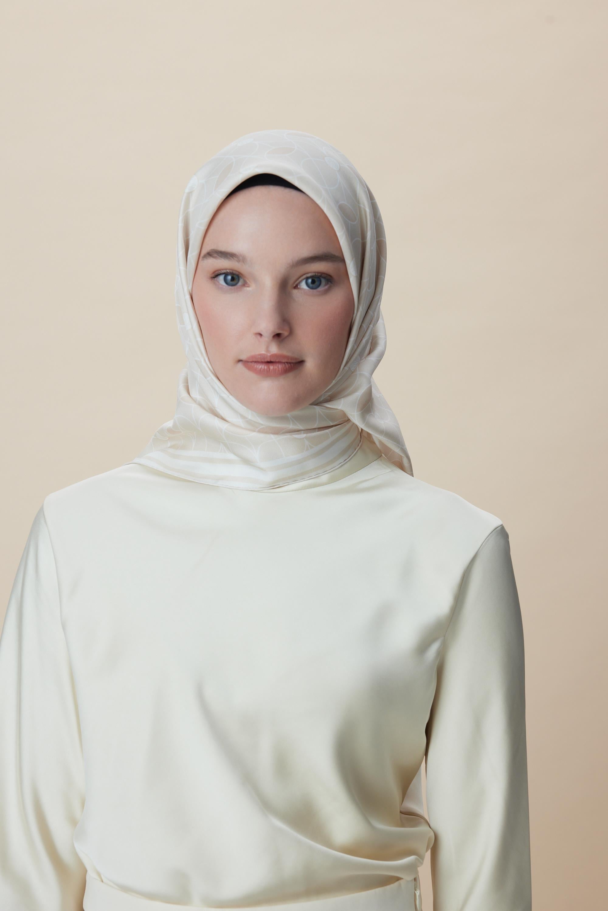 ZERRE TİVİL İPEK EŞARP 90*90 CM - BEJ