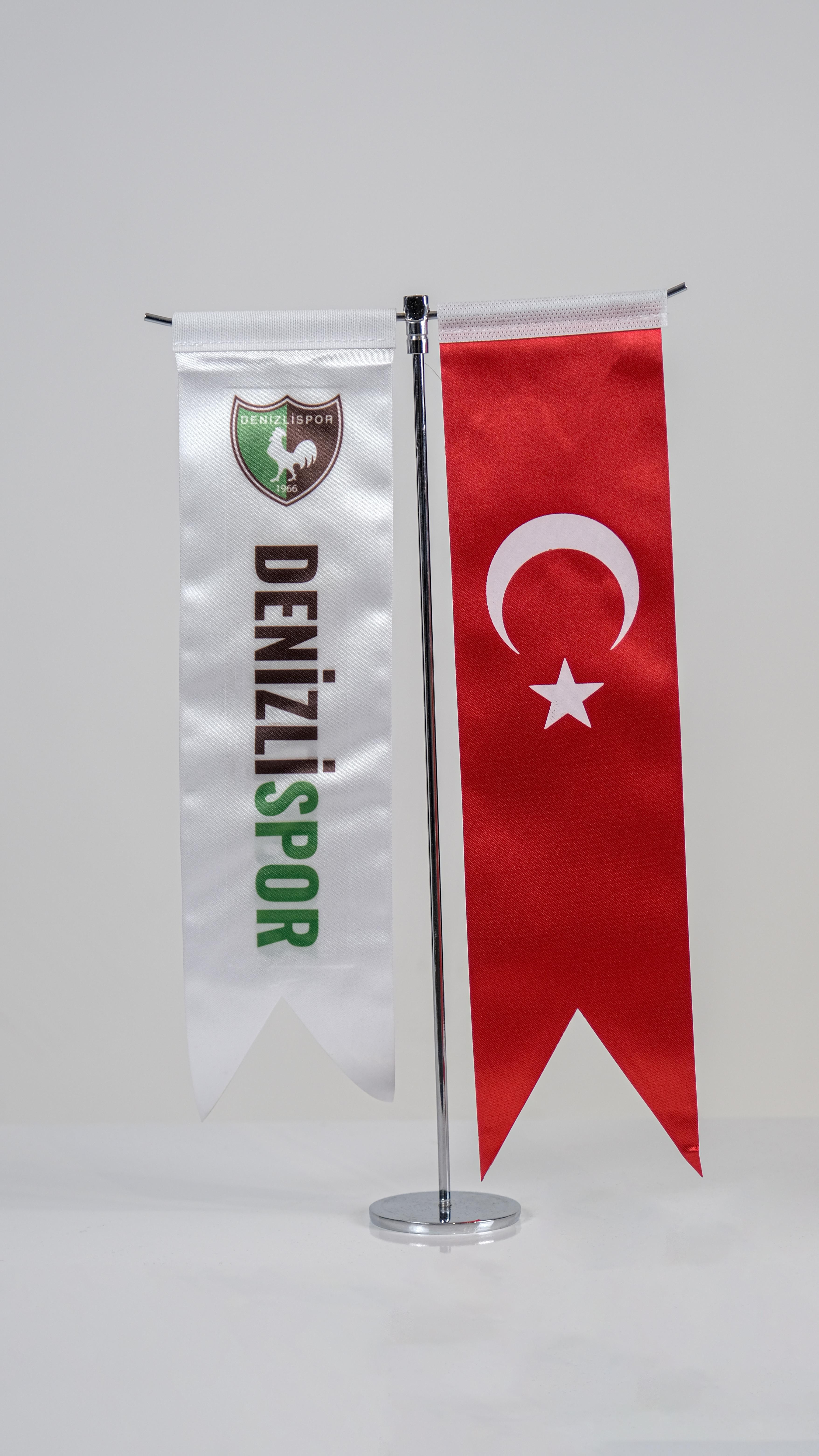 İkili masa bayrağı  